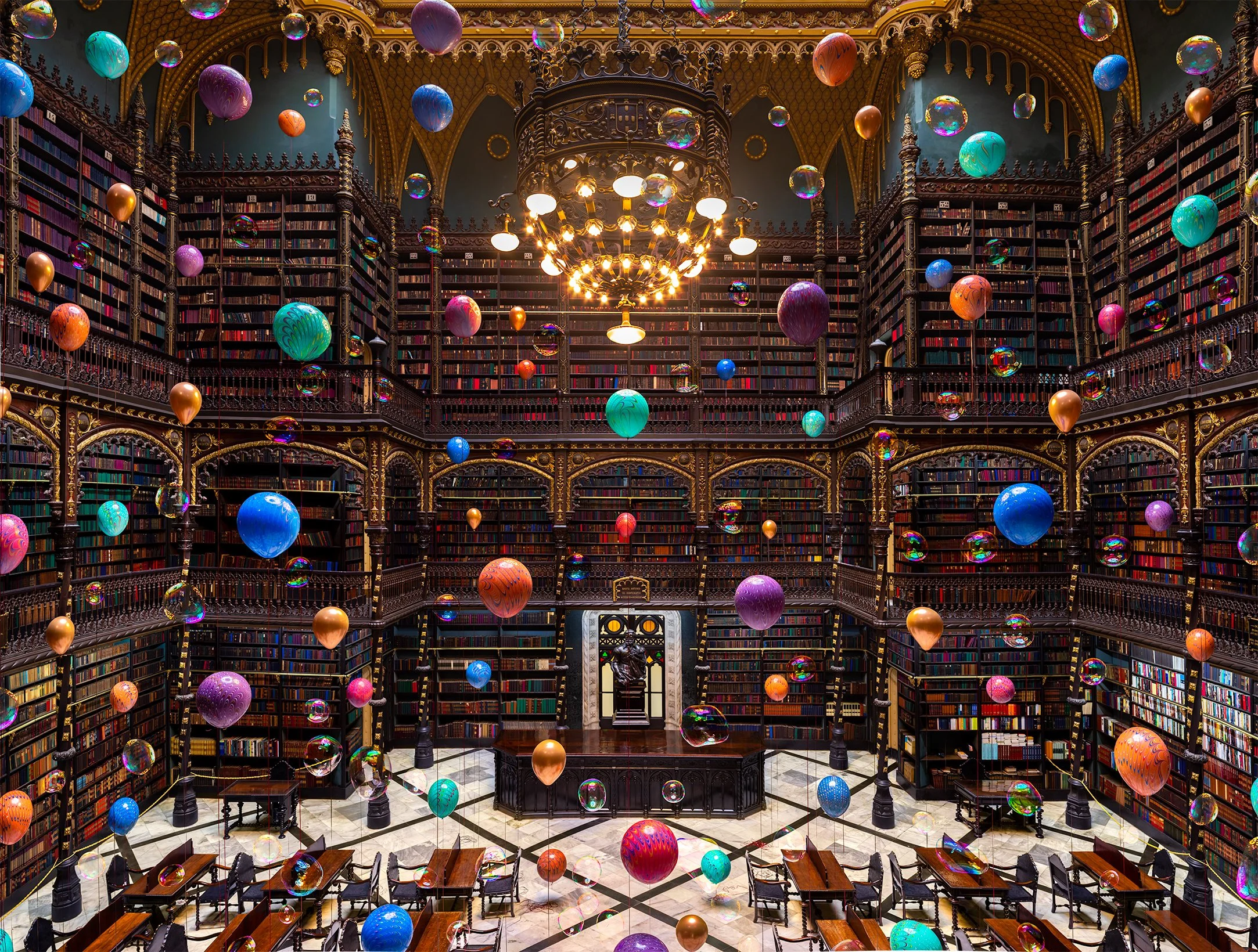 Flávia Junqueira, Gabinete Portugues de Literatura, Rio de Janeiro, Mineral pigment on cotton paper, 2021, 150 x 198cm, Courtesy Galerie Voss, Düsseldorf.jpg