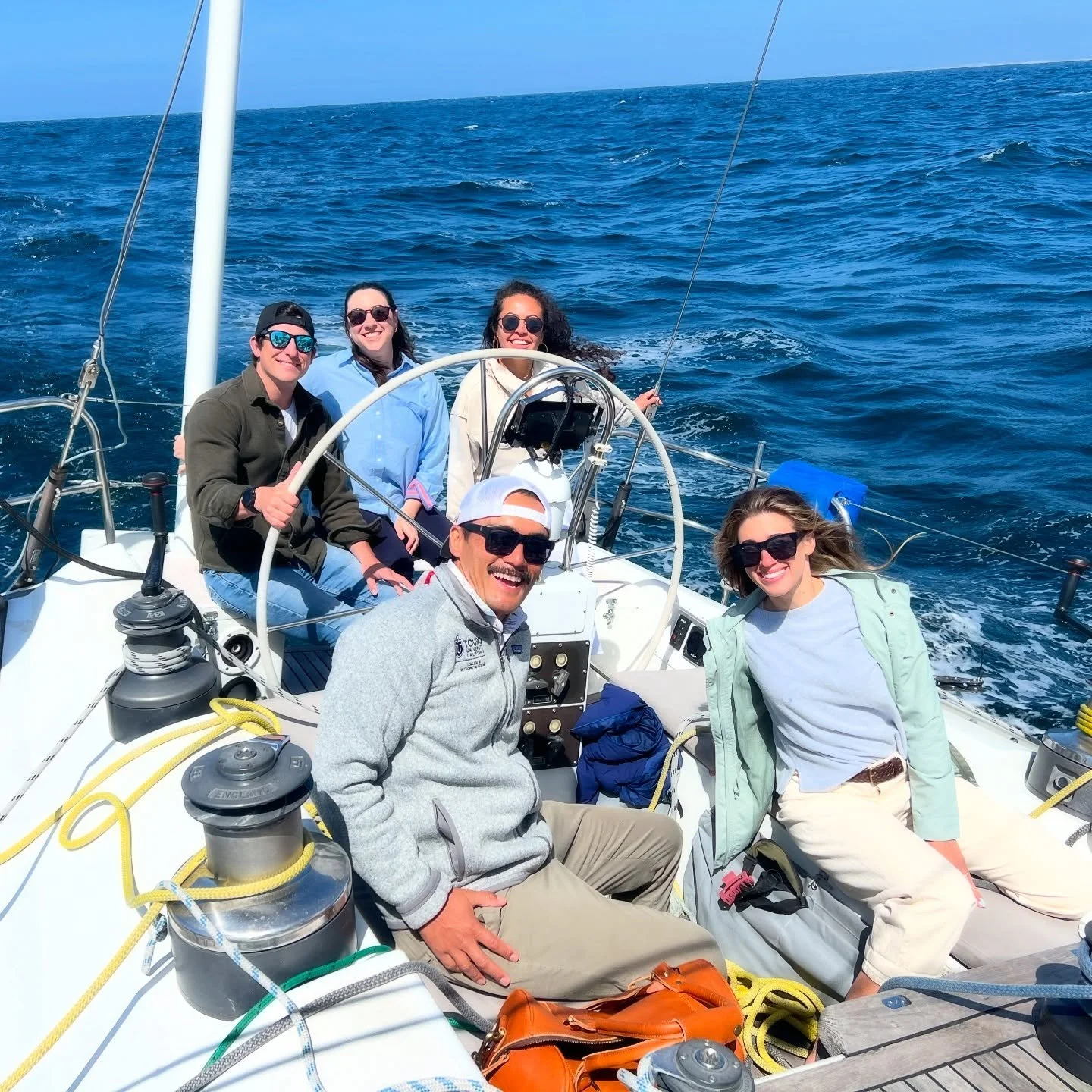 The weather is great to enjoy a sail on Monterey Bay! ☀️
Giada C. and her friends having a ball on board Atalanta last Saturday. ⛵️
.
.
.
.
.
#sailingcharter #montereybay #sailingyacht #thingstodoinmonterey #getoutside @seemonterey