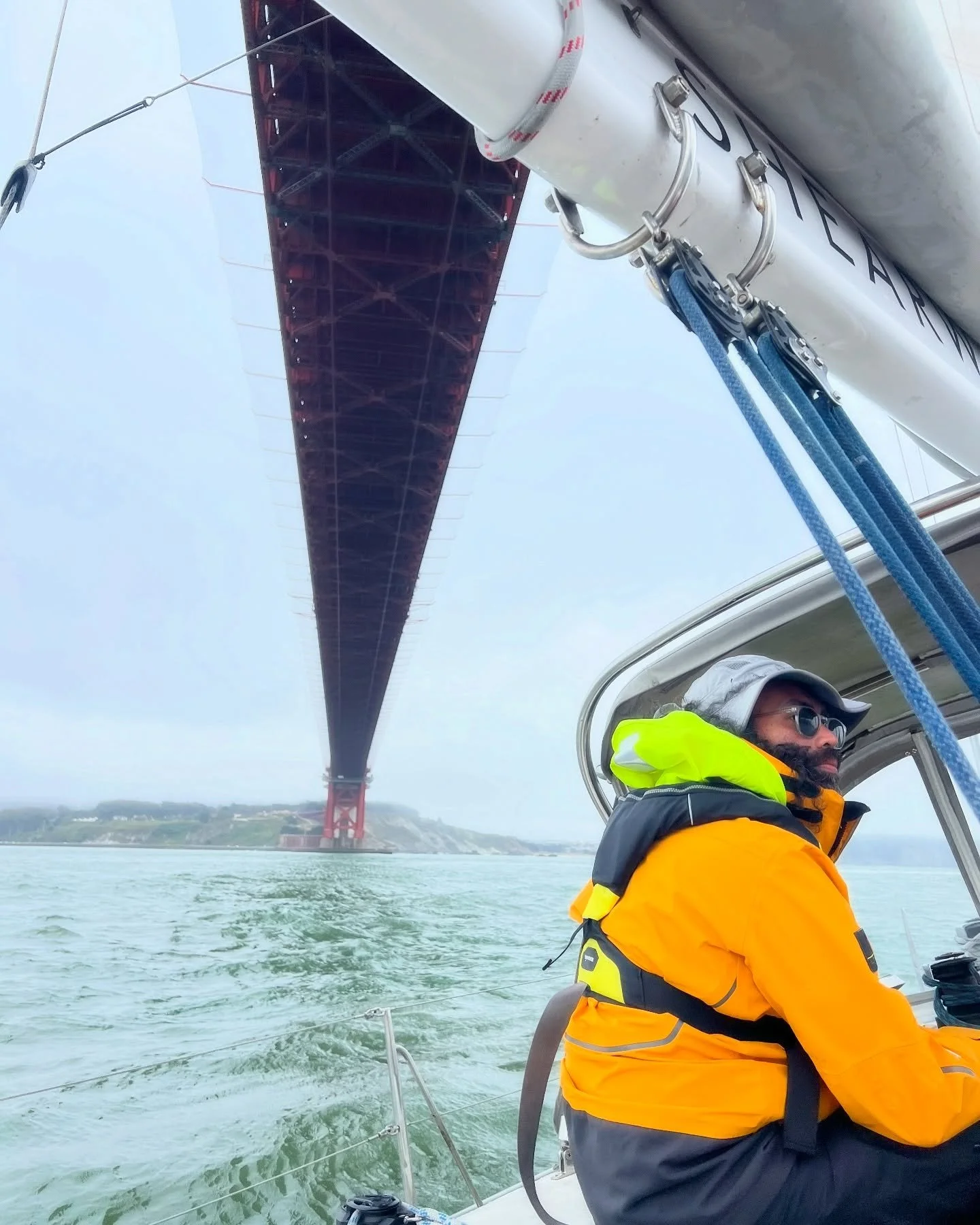 Selects from an amazing hop from Monterey to SF and back this weekend. ⛵️ 
Spinnaker run up the coast in July: ✅ 
Sailing under the Golden Gate under spinnaker eating lasagna: ✅ 
Lots of helm time and learning new skills: ✅
Great bonding with fellow 