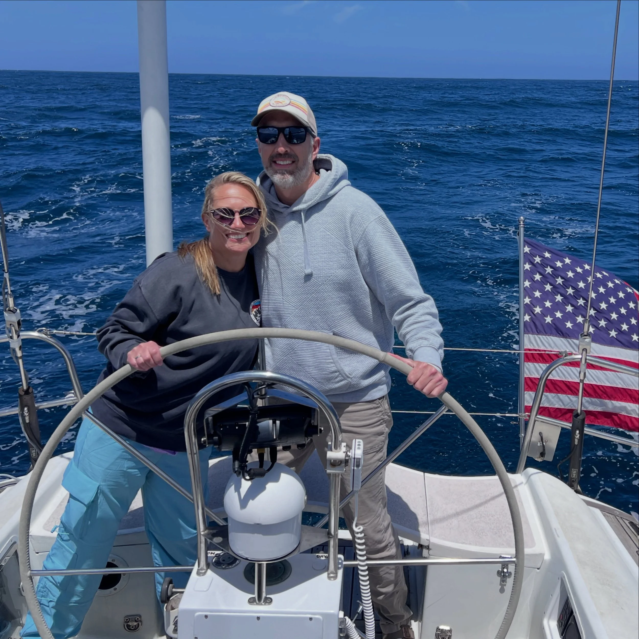 Absolutely love taking out families and getting everyone on the helm! ☸️
.
#letsgosailing #sailingadventure #montereybay #sailingcharter ⛵️
