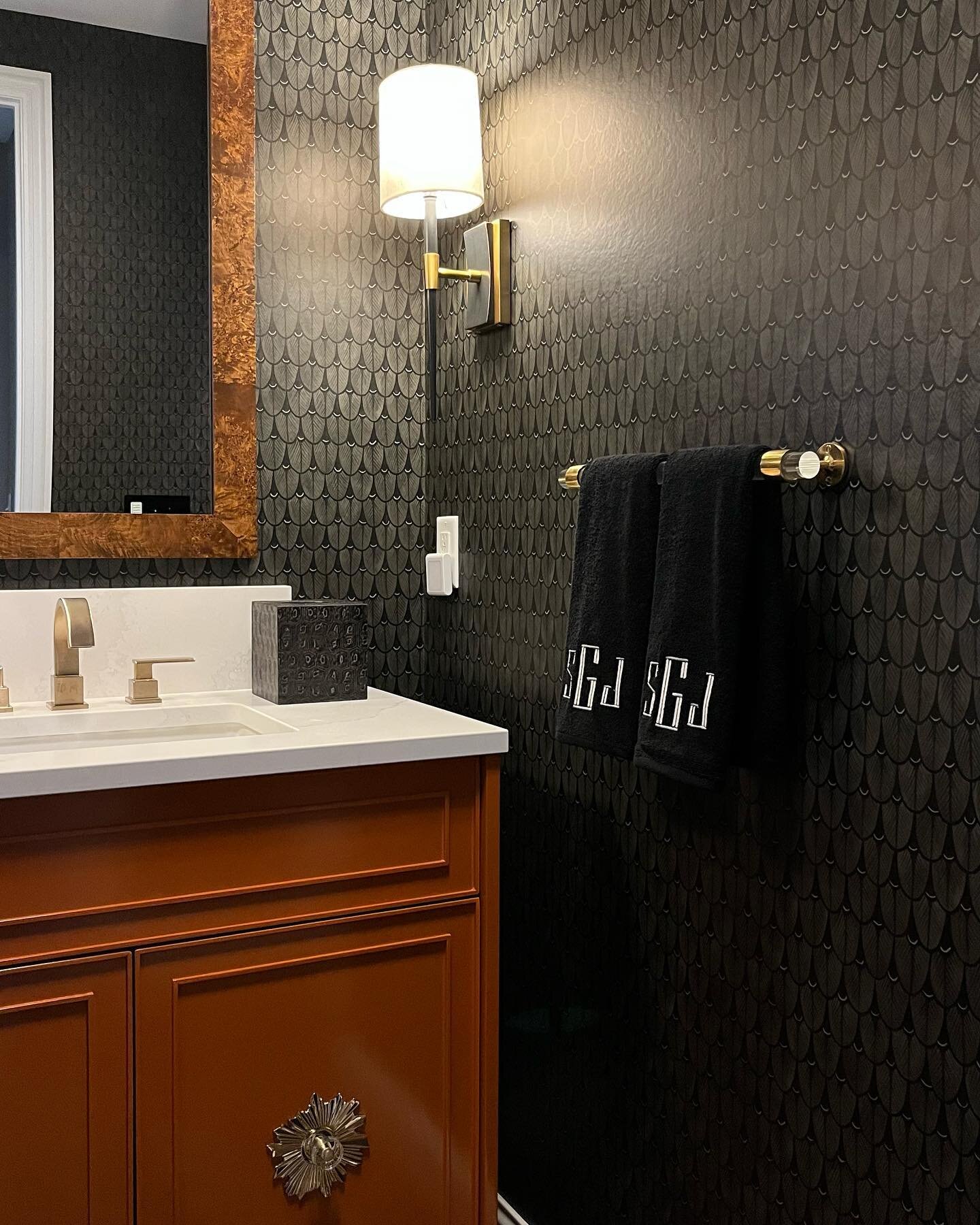 Preview of a fun powder room we are nearly finished with 🍊🍊🍊
.
#interiordesign #interiordesigner #interiorinspiration #interiorinspo #stlinteriordesign #stlinteriors #stldesign #stlouisinteriordesigner #stlouisinteriordesign #stlouisdesign