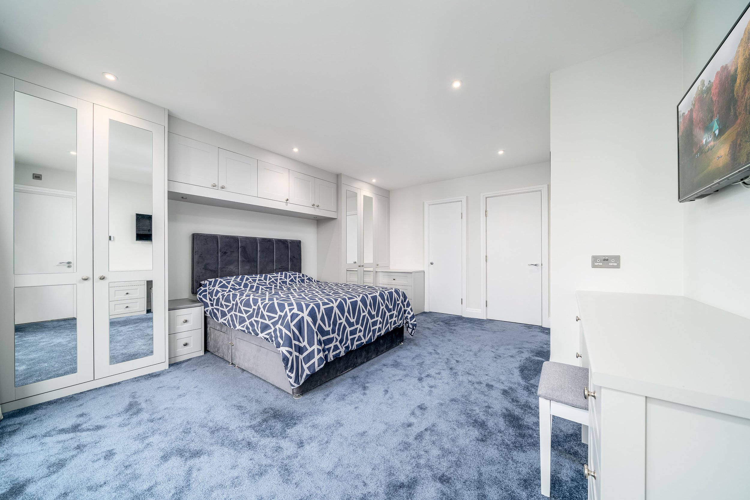 Riverside West, Wandsworth — Lillie Bridge Commercial and Residential