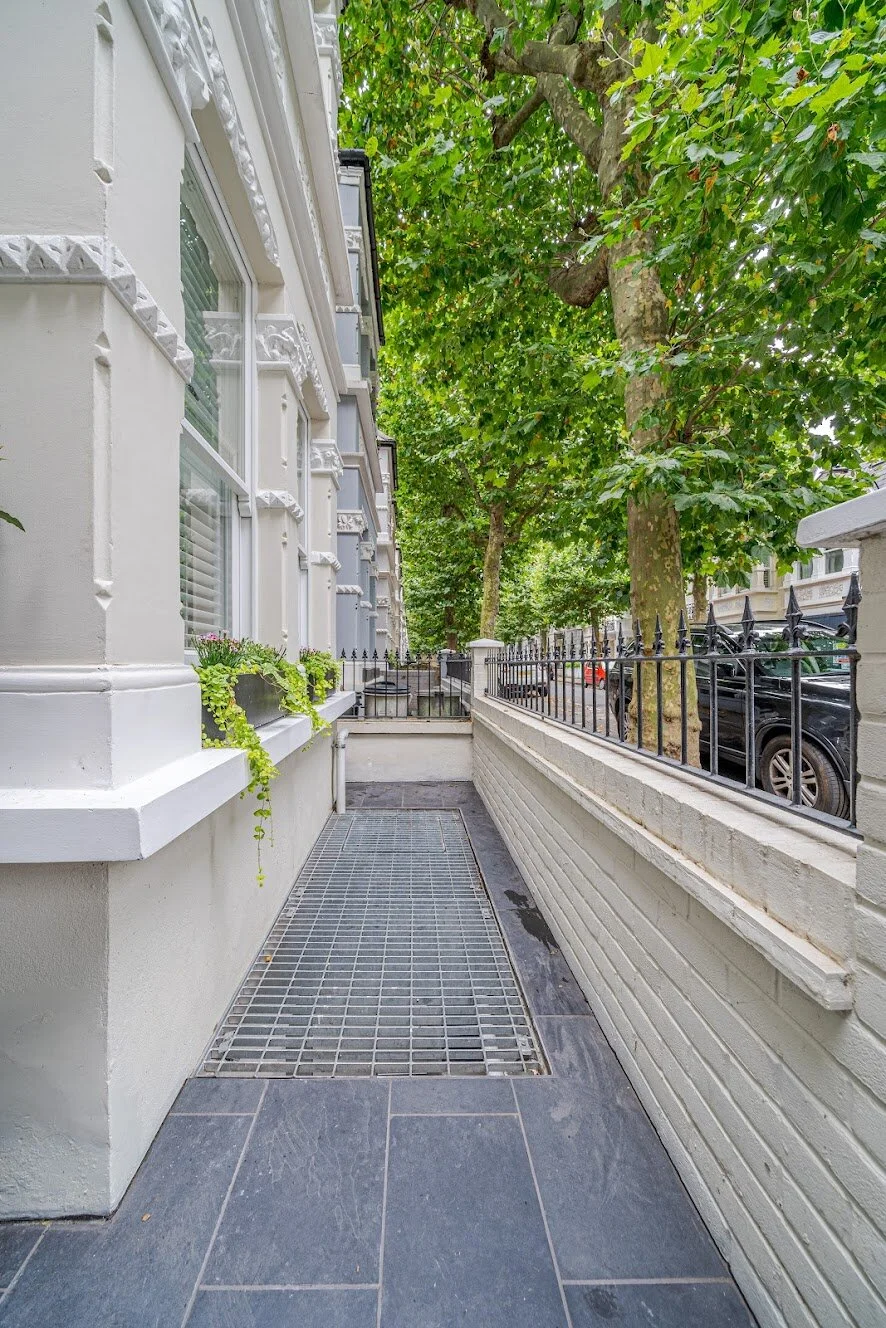 Fulham, London — Lillie Bridge Commercial and Residential