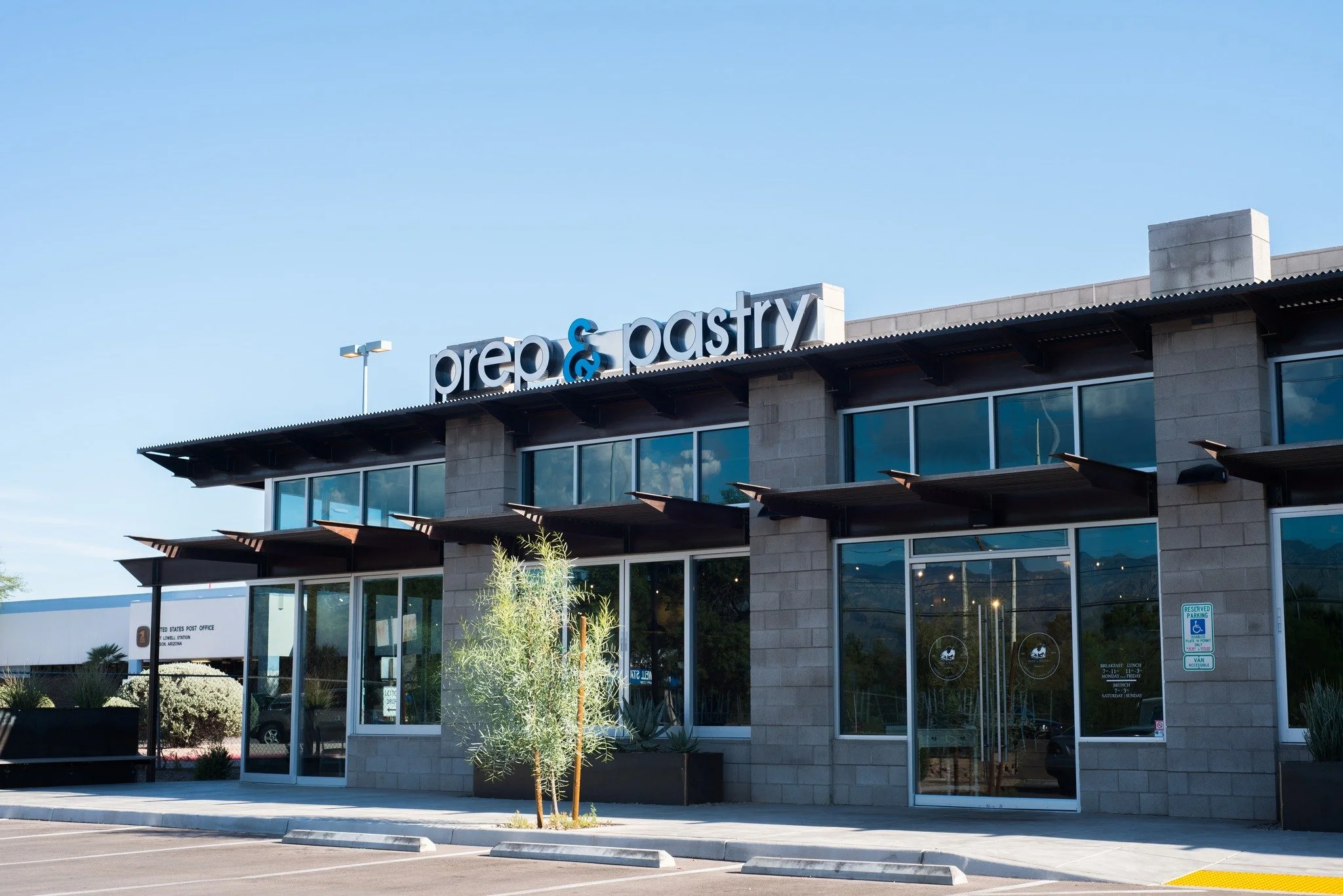 Brunch plans = handled ☀️☕️

Our Tucson locations are open daily from 7 AM&ndash;3 PM.

Scottsdale is open Monday&ndash;Thursday from 8 AM&ndash;2 PM and Friday&ndash;Sunday from 7 AM&ndash;3 PM.

Come see us!
#prepandpastry #ArizonaBrunch #azfoodie 