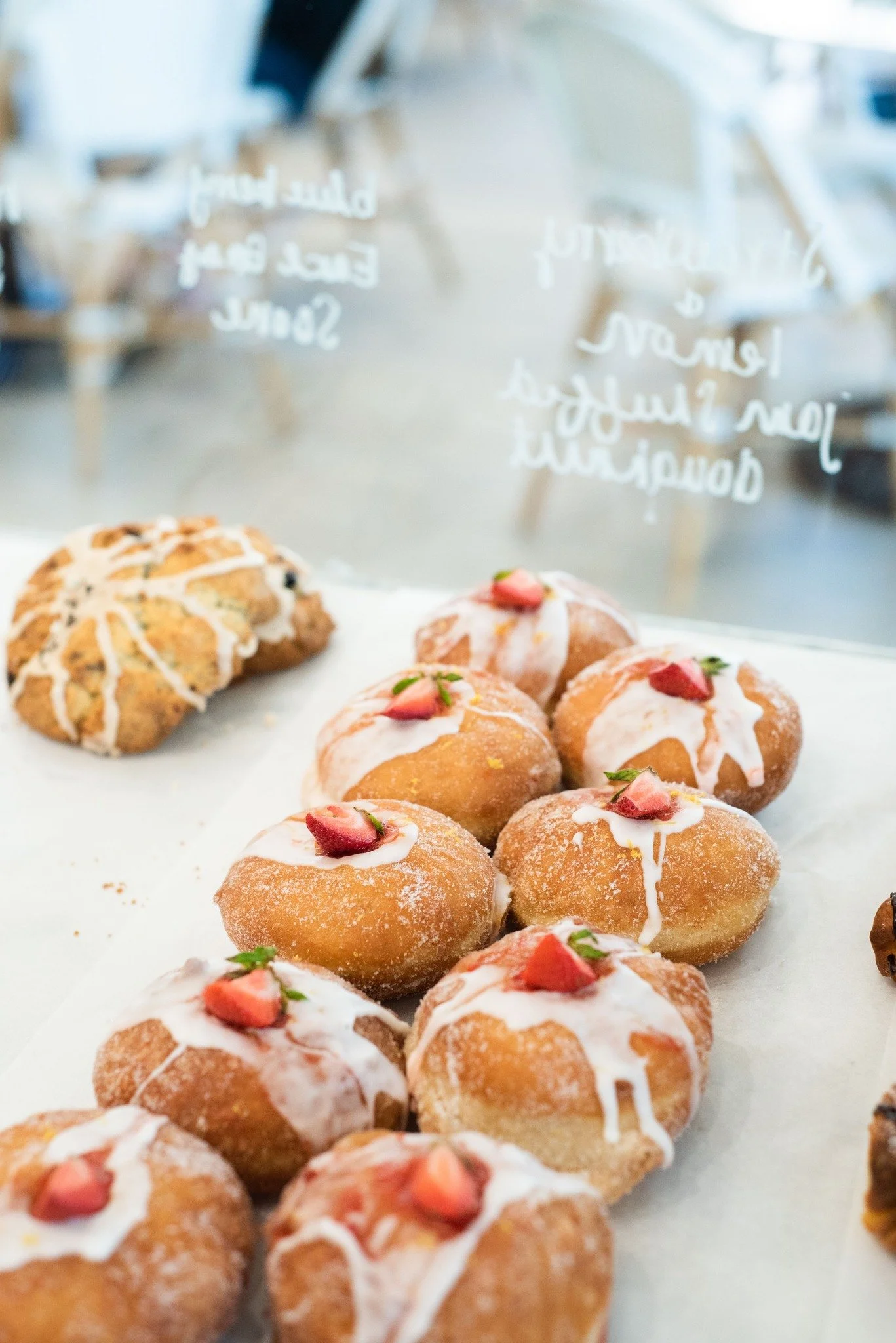 Happy National Donut Day 🍩✨

This is your sign to stop in, grab a donut (or two), and treat yourself before the pastry case gets picked over. 

You know how fast the good ones go 👀

#donuts #nationaldonutday #prepandpastry #azfoodie #tucsonfoodie