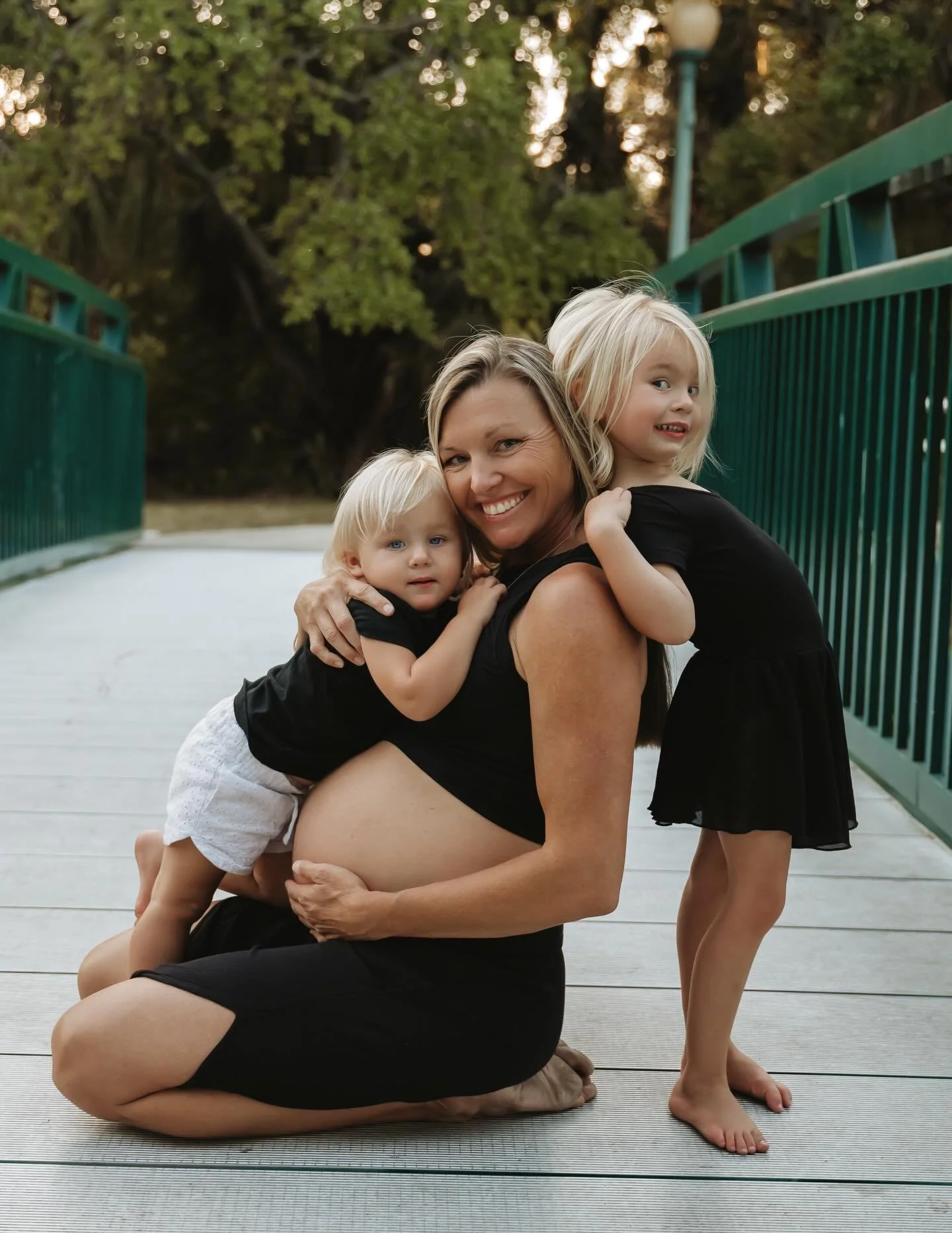 Hi 👋 I&rsquo;m Alli, the heartbeat behind Breathe Mama.

Mama to three little girls&mdash;4, 2, and 9 months&mdash;who arrived in a whirlwind 3.5 years. Before kids, I taught yoga for over a decade and practiced shamanic energy work. I&rsquo;ve done