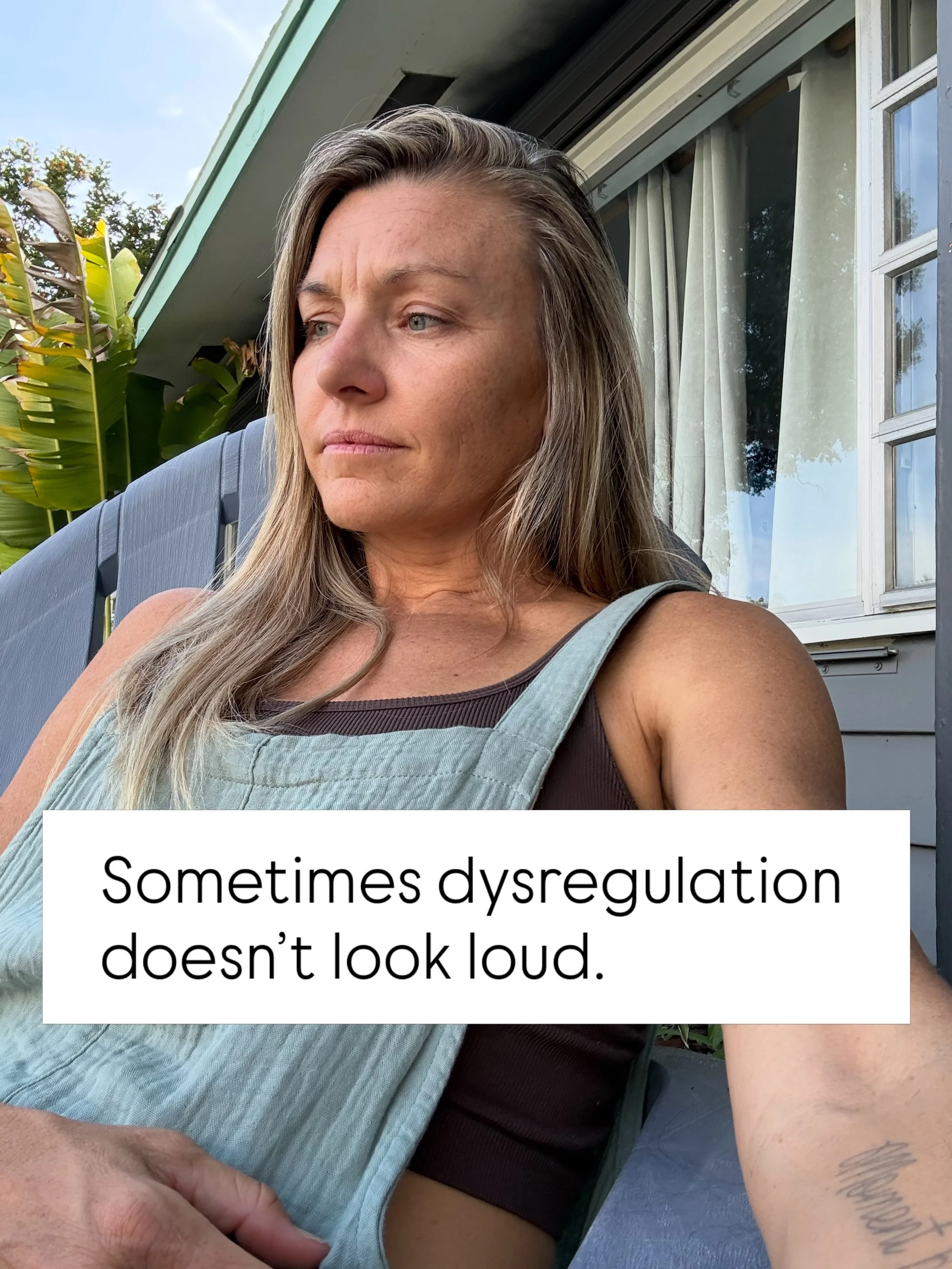 It looks like a blank stare.

Unmotivated.

Uninspired.

Seemingly frozen in place.

Even when you manage to sit down for five minutes&hellip;

you&rsquo;re barely breathing.

I&rsquo;ve been there.

And breathwork brought me back to my inspired, mot