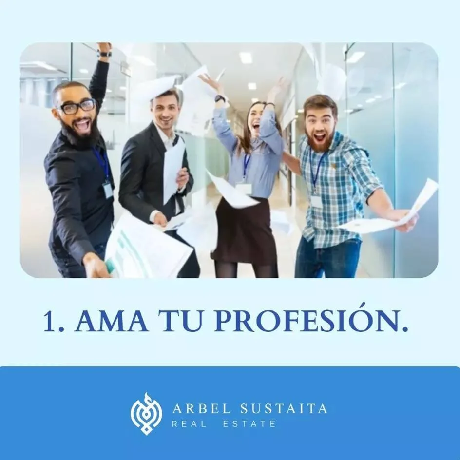 "Entrégate a tu profesión y conviértete en un apasionado de lo que haces, disfruta tu trabajo y abraza la vida, solo así podrás brillar con luz propia e iluminar el mundo."
Lic. Juan Torrez Calatayud.
.
.