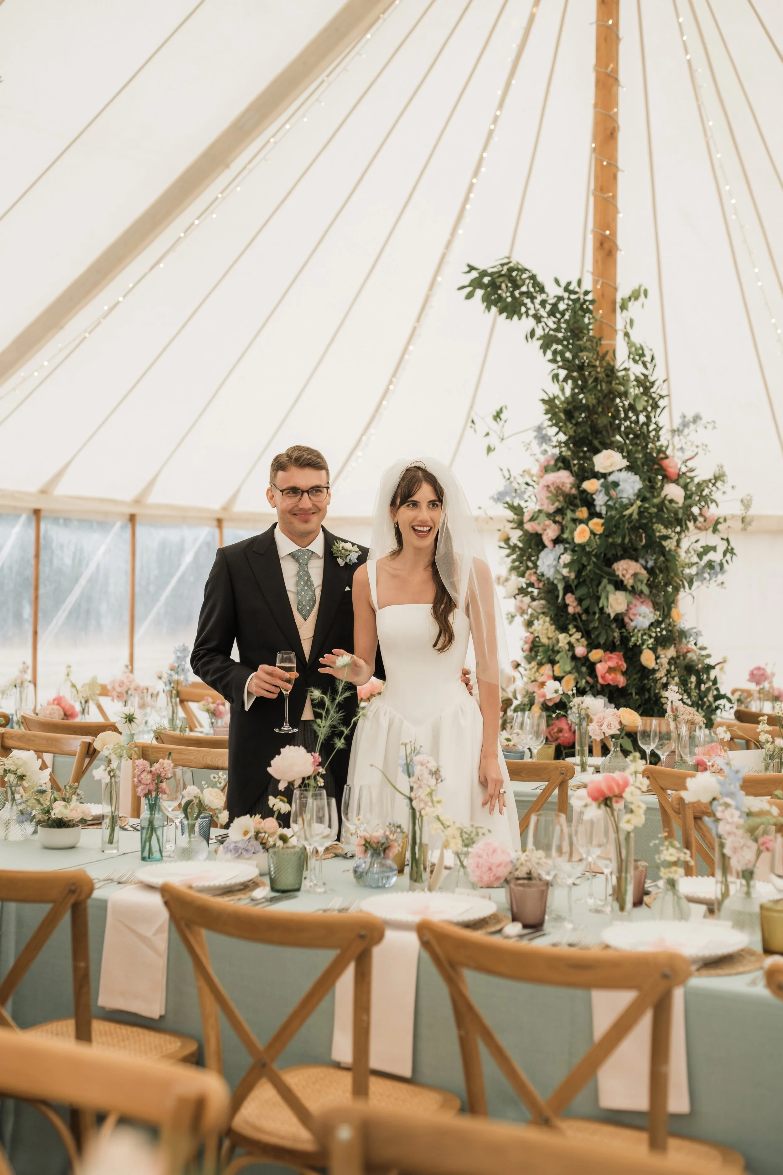 PASTEL SUMMER WEDDING