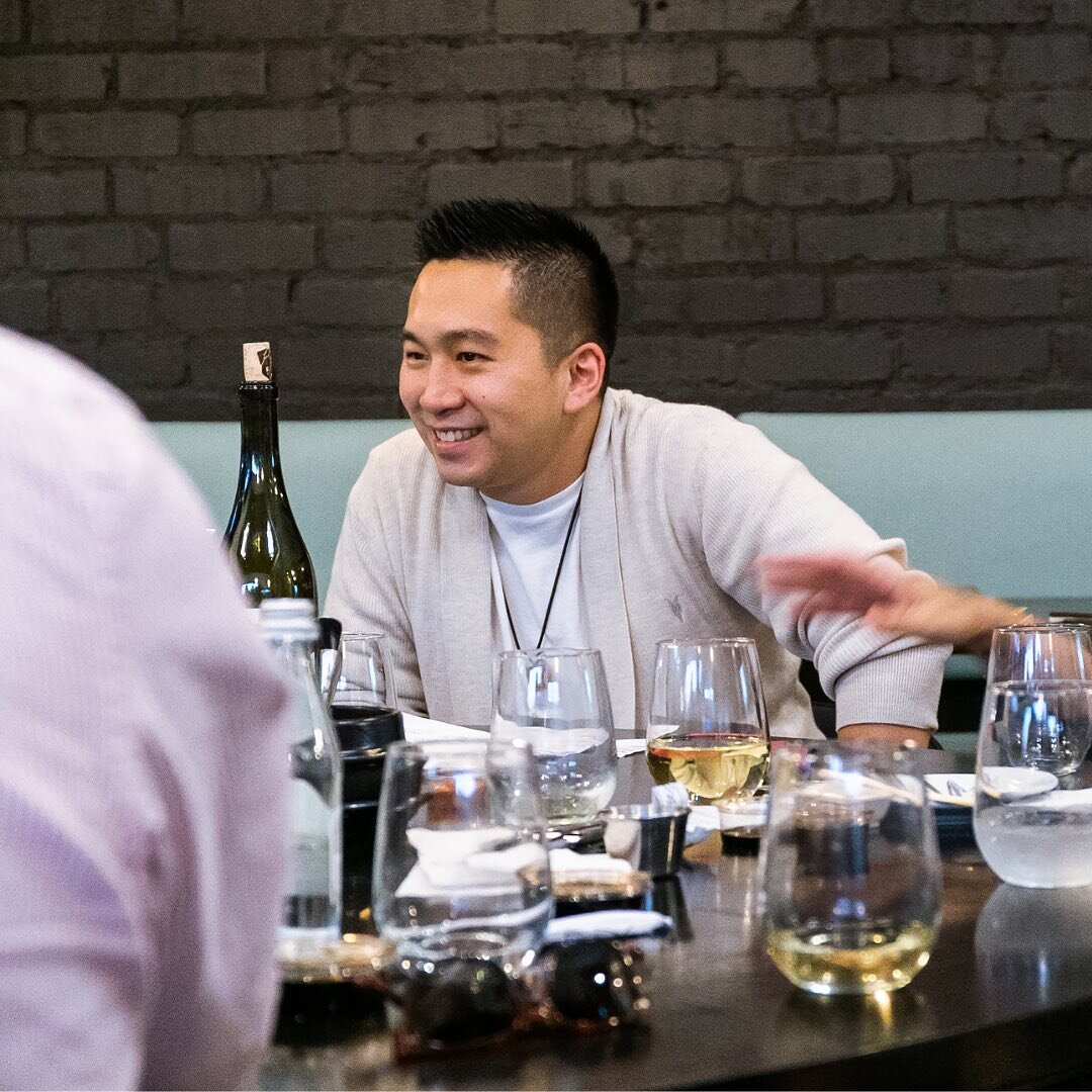 Eddie, our vibes manager, always makes sure Roe Fusion's ambiance is fun and inviting.

Reserve your table for the weekend, it's always a good time at Roe!

Link in bio.

---

#food #foodie #japanese #fusion #la #american #sierramadre #626 #hiking #s
