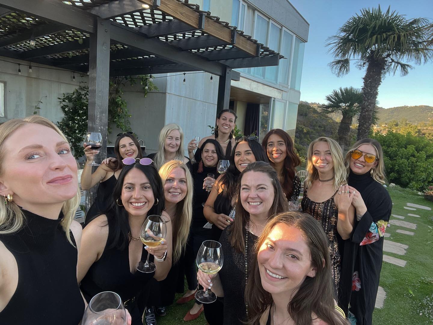 Feeling endlessly blessed for CRU, @nikicozmo &amp; every single soulful sister that embarked on this year long journey (not all pictured) 💖 The most beautiful thing is the journey doesn&rsquo;t end here. Our connections and friendships will last a 