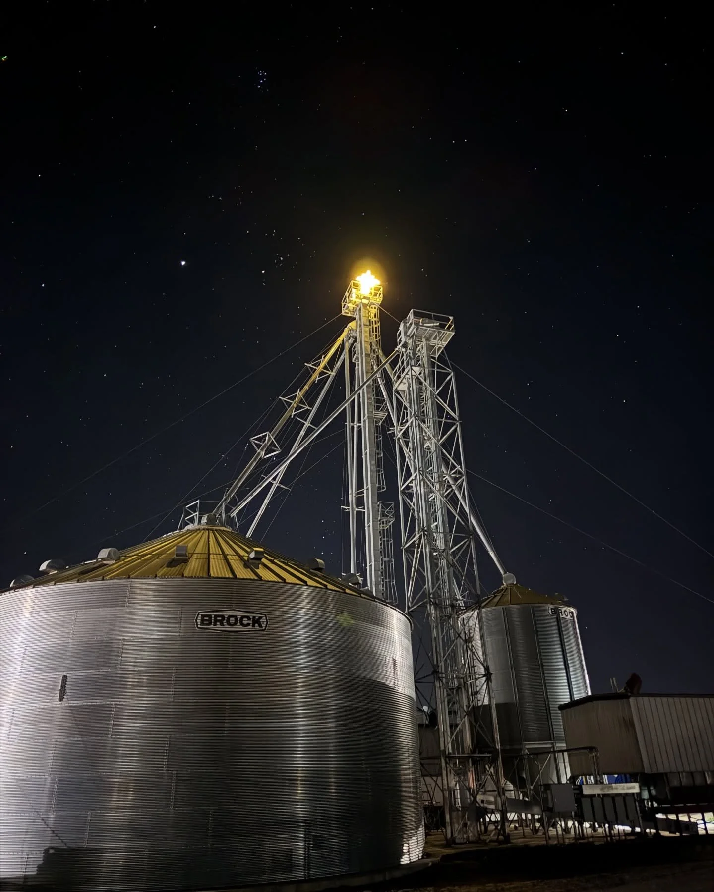 As we prepare our homes for family gatherings, may we more importantly prepare our hearts for remembering, thanking and celebrating the true meaning of Christmas. ✝️

Just as the wise men followed the star, we should follow the signs and the leading 