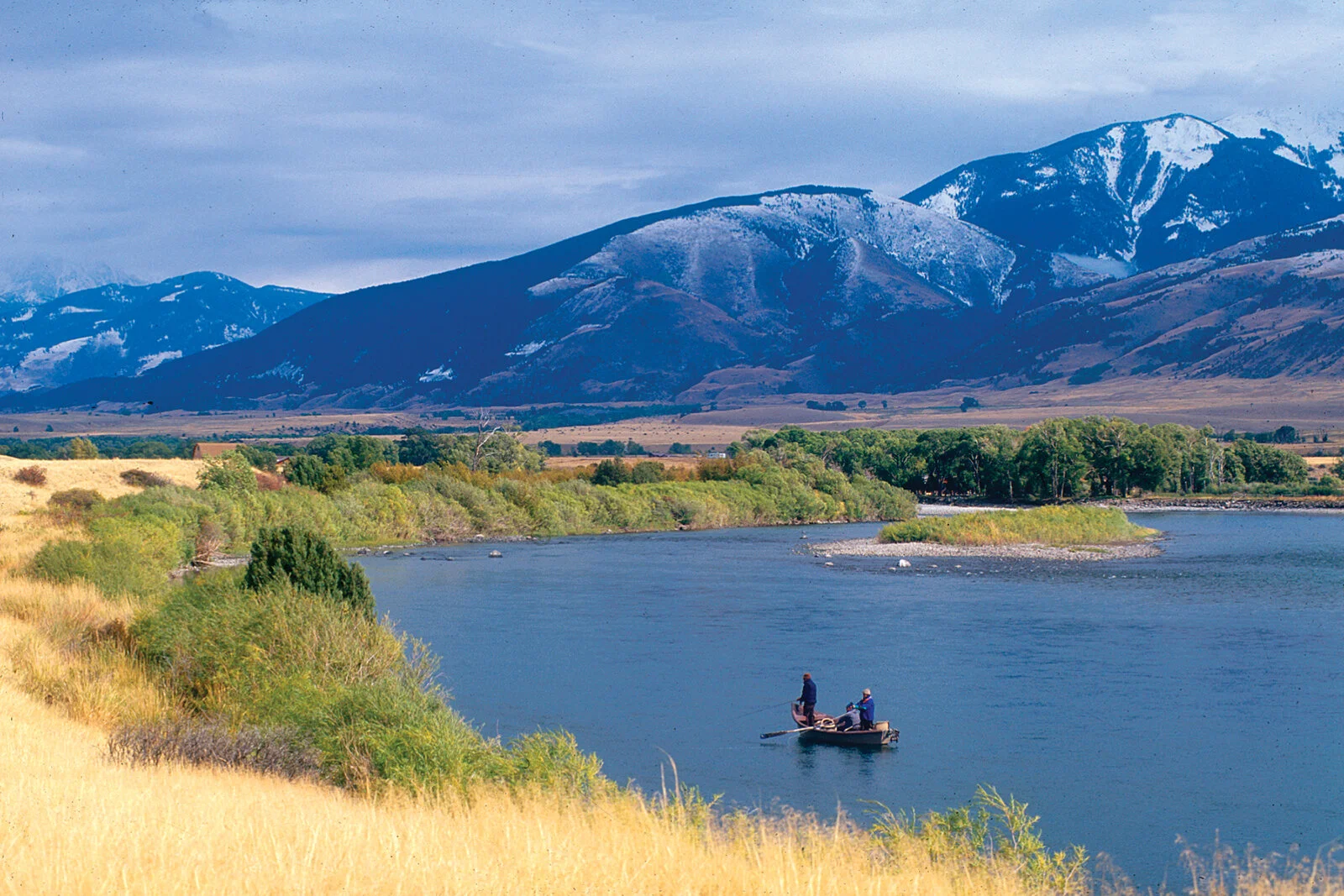 Yellowstone-River-Montana_Travel Montana.jpg