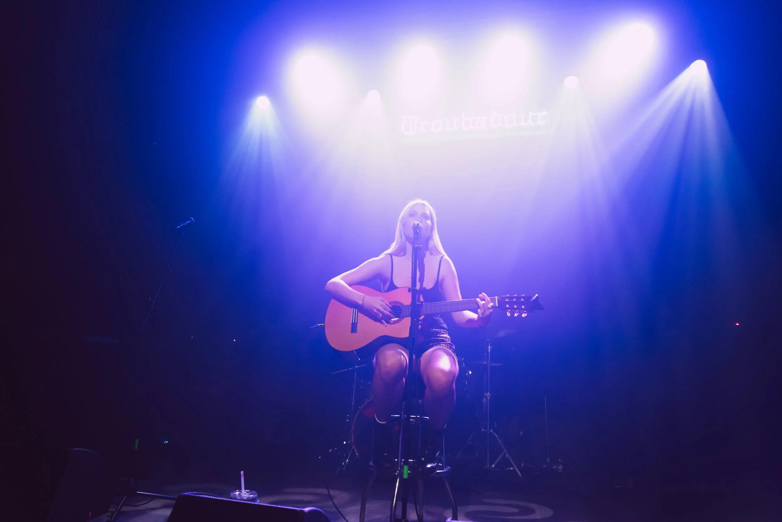 JuliaKate-080725-TheTroubadour-live-mhudelson-8428.jpg