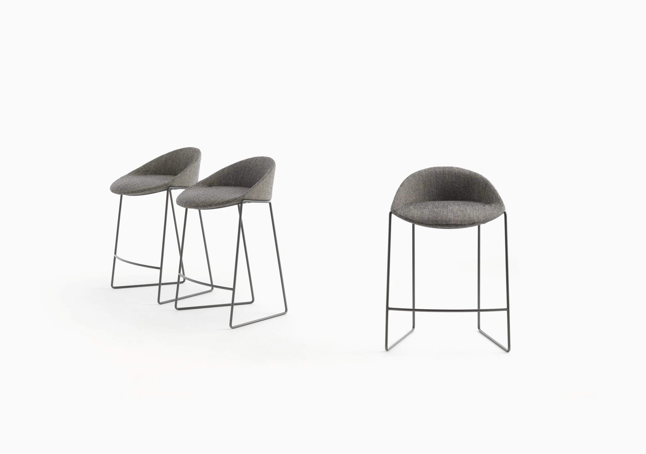 BE-CIRCA-STOOL-SO-HR-03.jpg