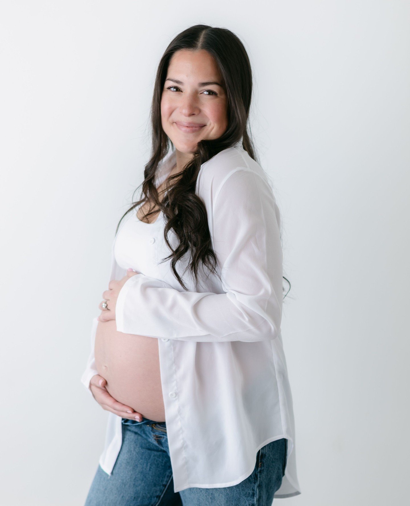 🤝 Collaborating with Denver Mayan Abdominal Massage therapist, Melana Meyer, to bring you a deep dive into the world of abdominal bodywork. If you&rsquo;ve ever wondered what this treatment can do for your fertility, postpartum healing, or emotional