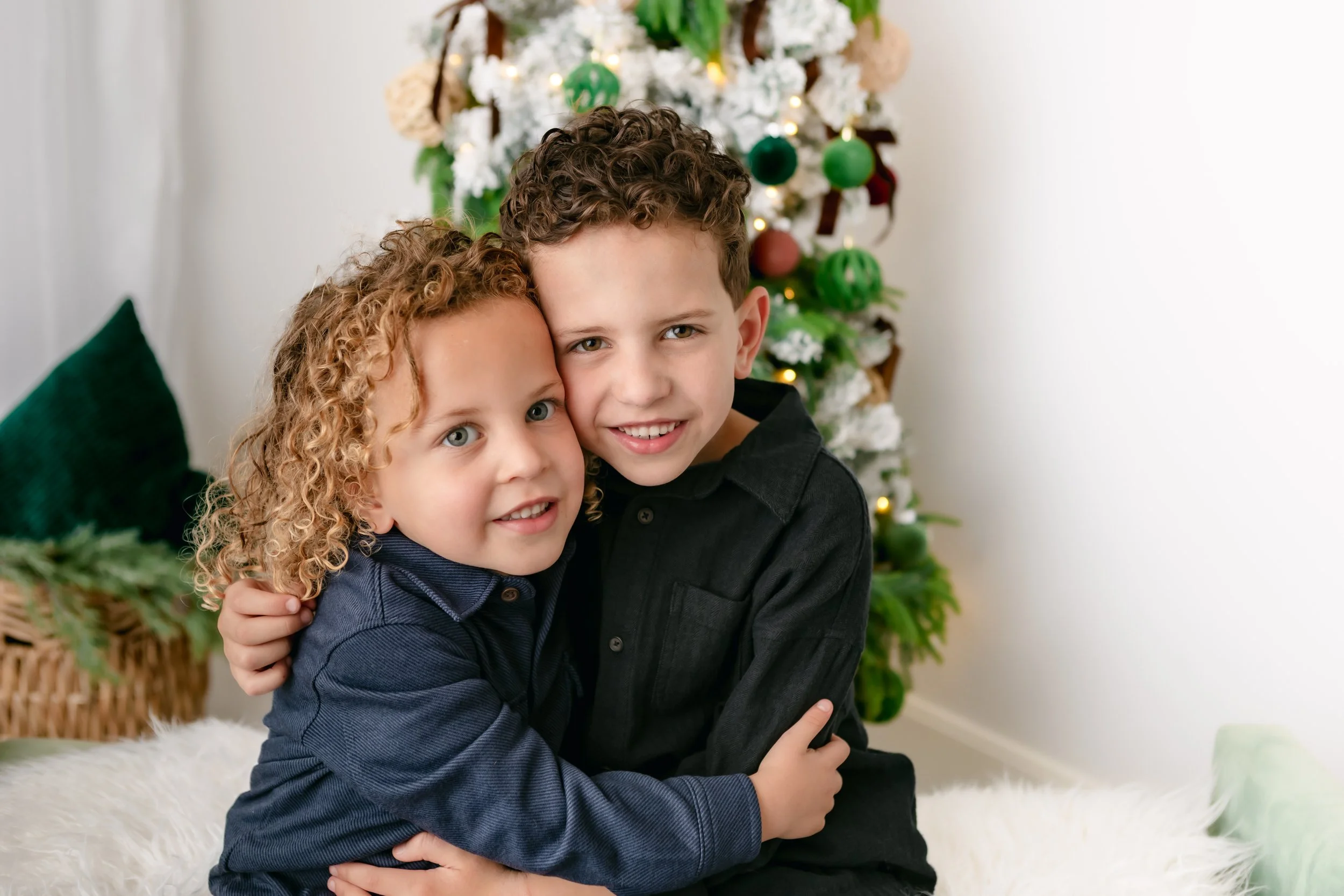 Haynes Holiday Mini Session_2025-0674.jpg