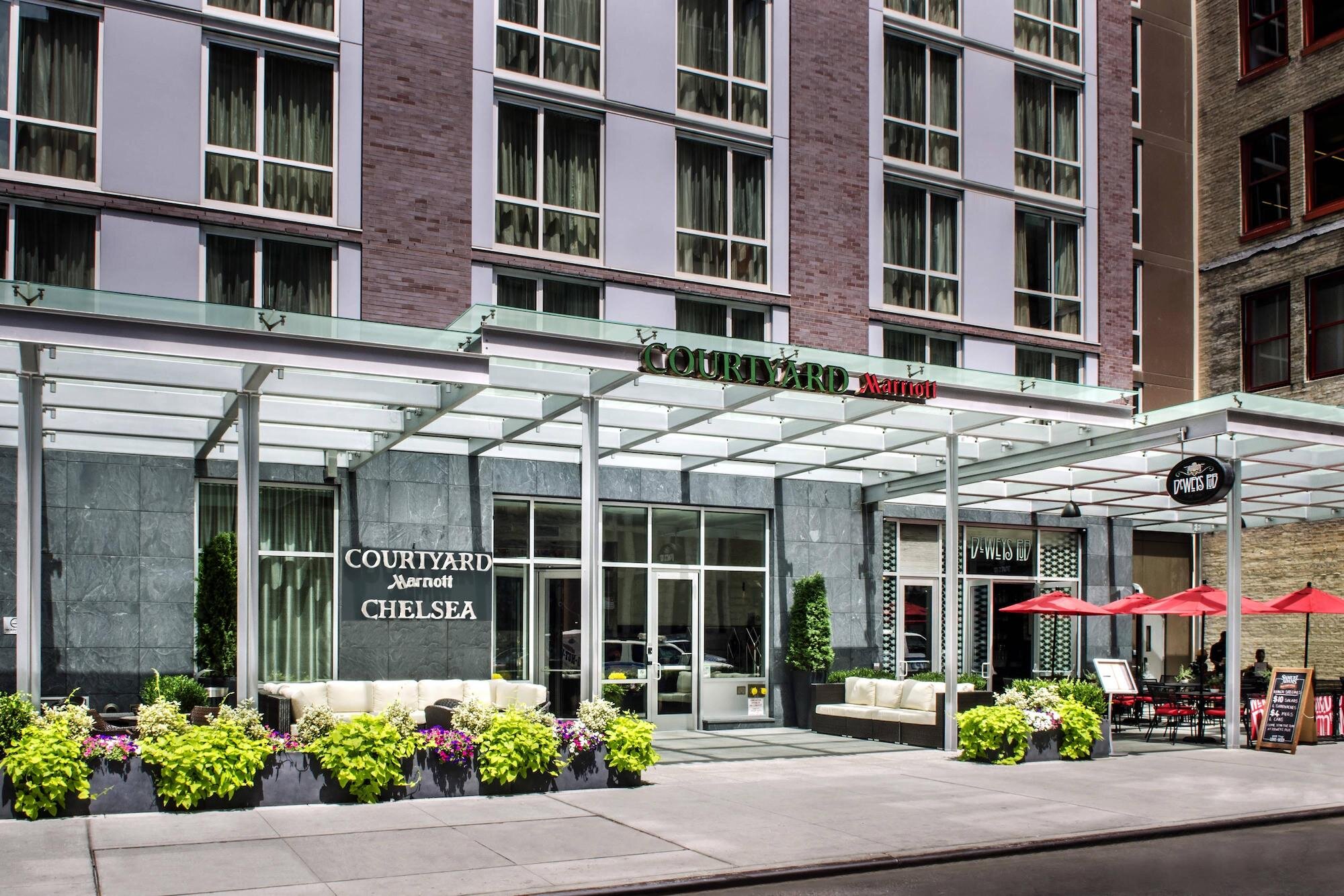 nycce-entrance-0038-hor-clsc.jpg