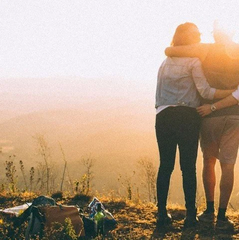 We all know that what really matters in life aren’t the big flashy things, they’re the moments we laugh without holding back, where we’re with the people we love and can be fully present, or we feel everything pause for a moment and