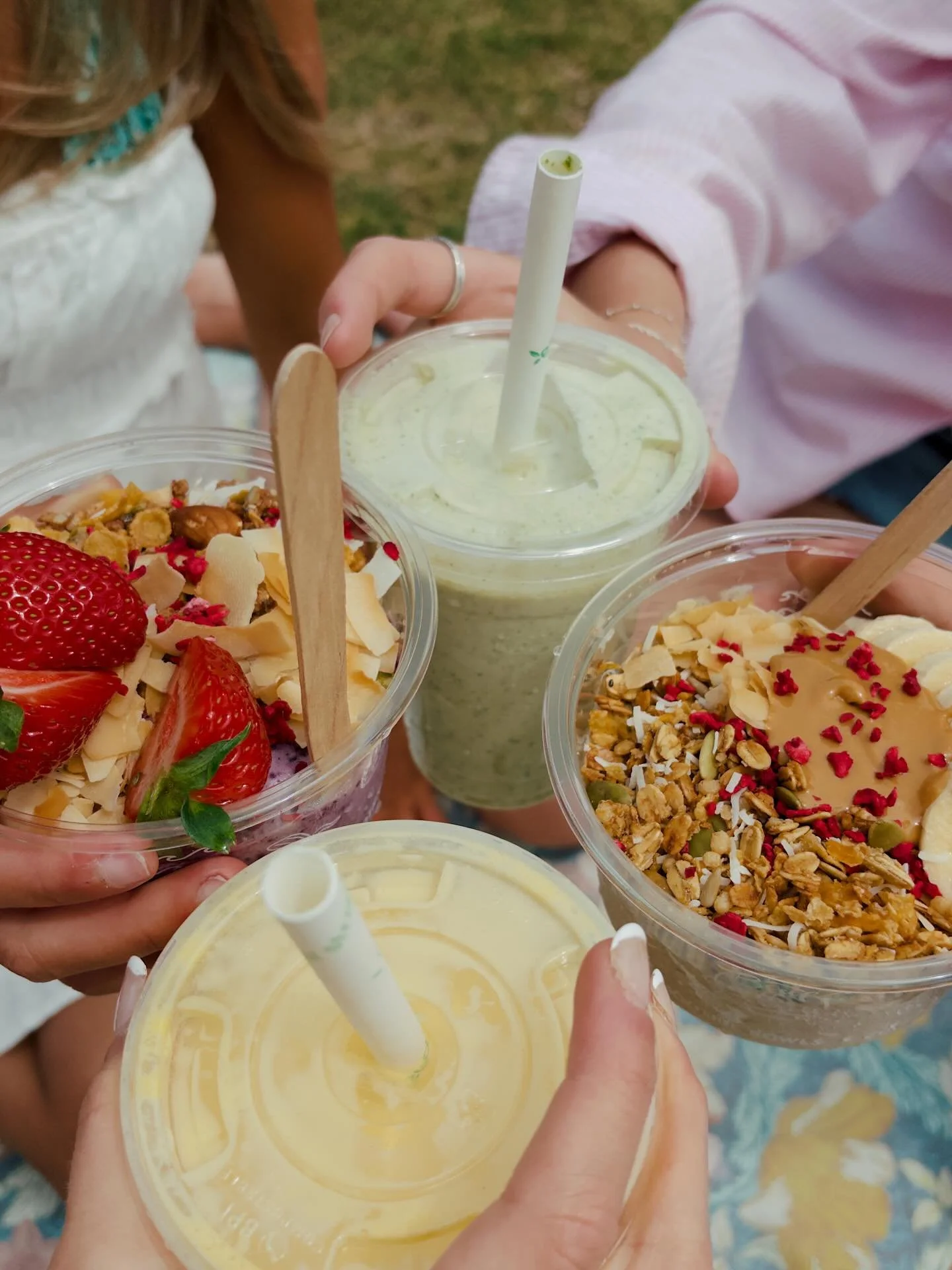 Cheers to Labour Weekend and the sun coming out 😎 we&rsquo;re open for your post-walk, post-gym, post Sunday session&hellip; Monday morning coffee and bowl fix!