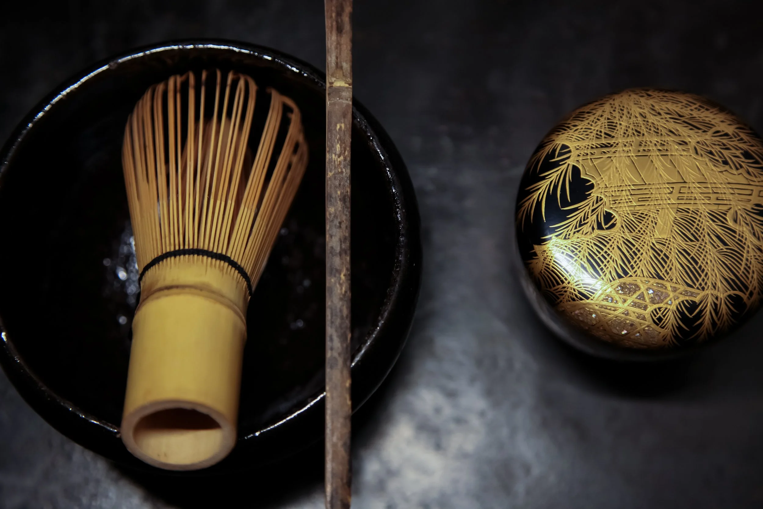 Tea utensil