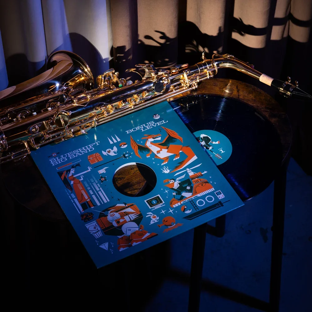 JoystickJazzMaxiSingle_Vinyl_.Lifestyle_004_23380904-c2ad-470b-8a85-4350e306b529.webp