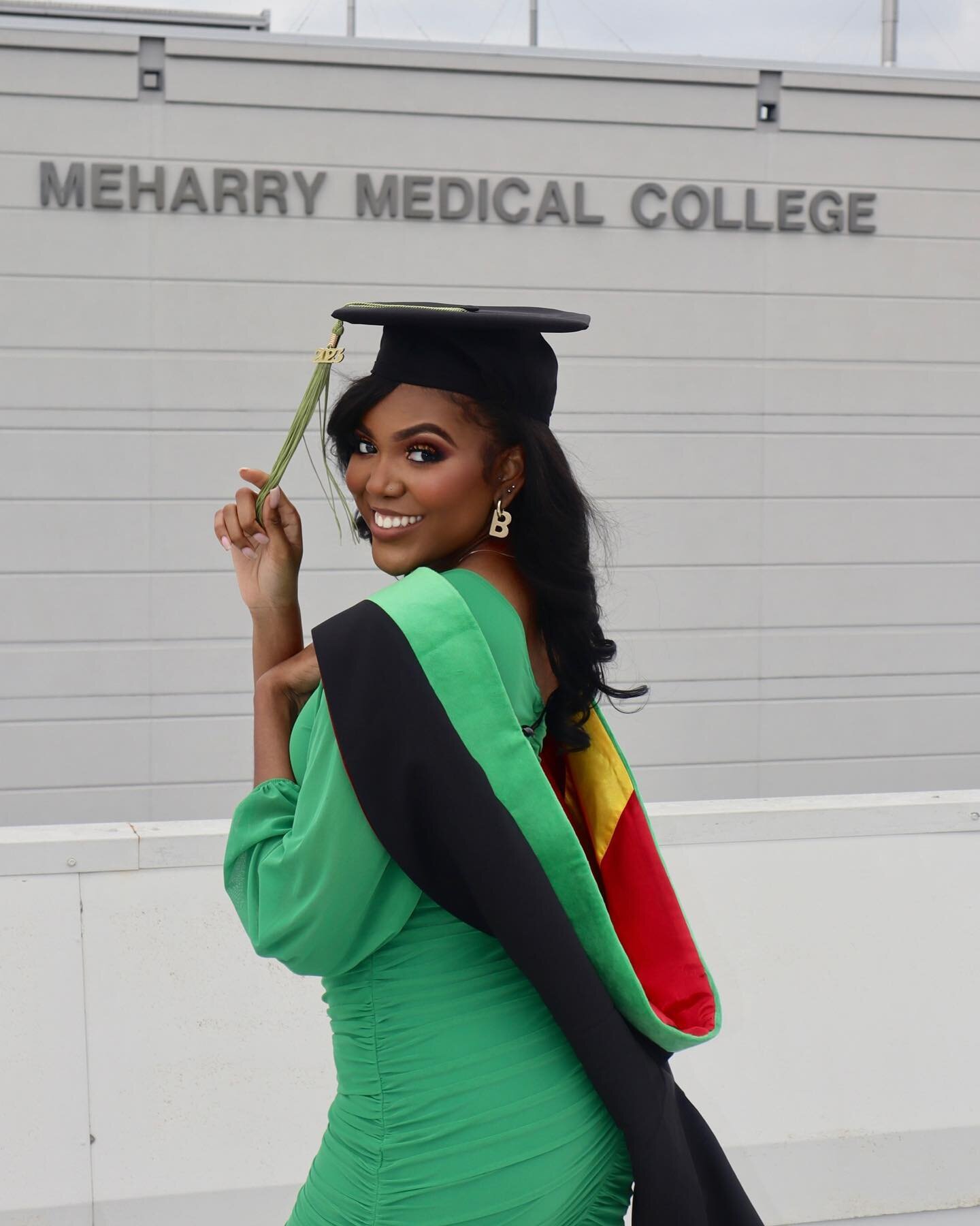 What&rsquo;s 4 + 4? GraduATE 
Today&rsquo;s the day! #MasteredIt 

#BeautyandBrains #BecomingDrBrelynn 

#MasteredIt #RoadtoMedicalSchool #blackgirlsgraduate #HBCU #HBCUgrad #meharrymade #meharrymedicalcollege #spelman #futureMD #blackgrad