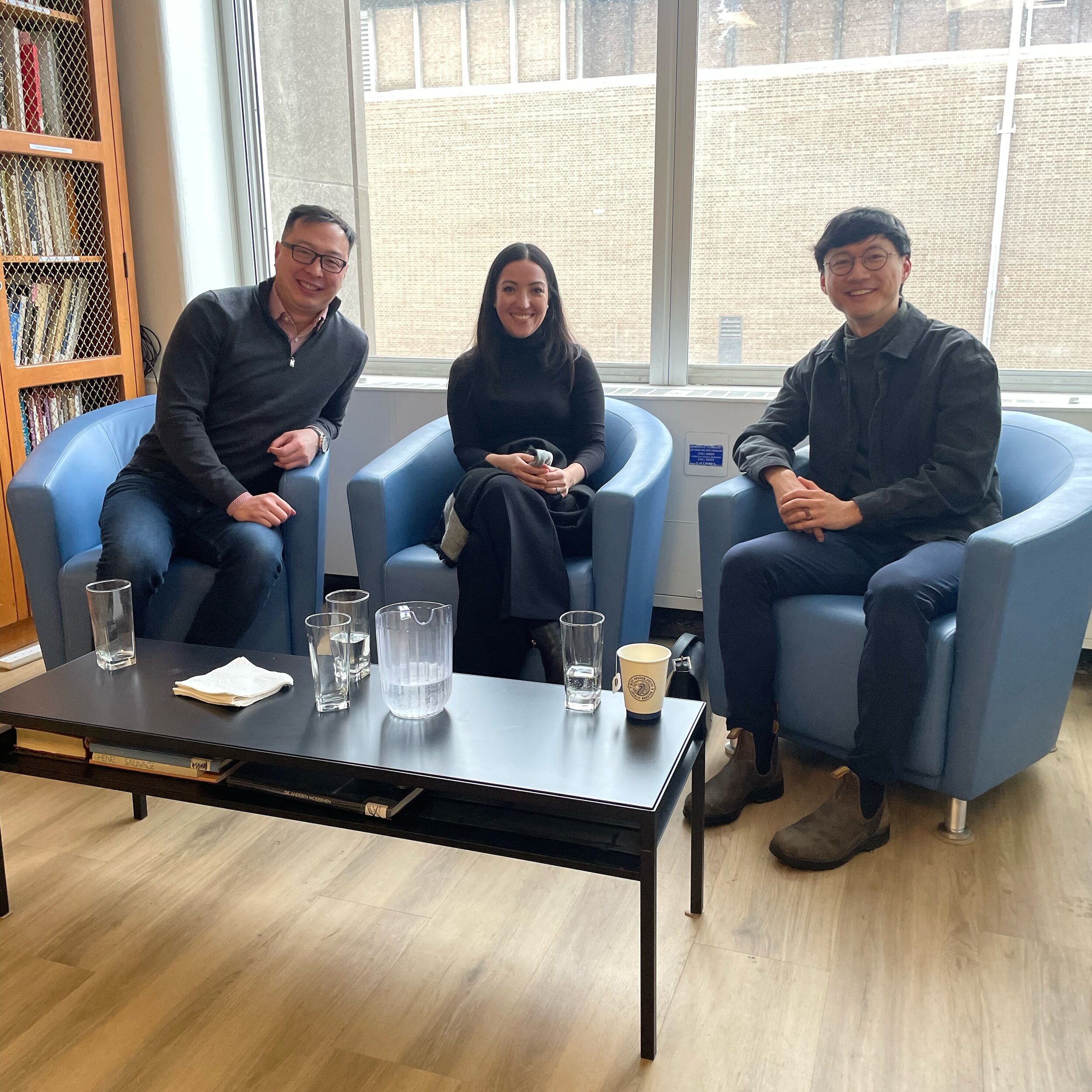 Thanks to all the @uoftarthistory students and faculty members who braved Friday&rsquo;s snowstorm to attend this alumni panel discussion with Angelica Demetriou and her peers Anthony Wu, Asian Art consultant and appraiser, and Shi Qiu, the Curatoria