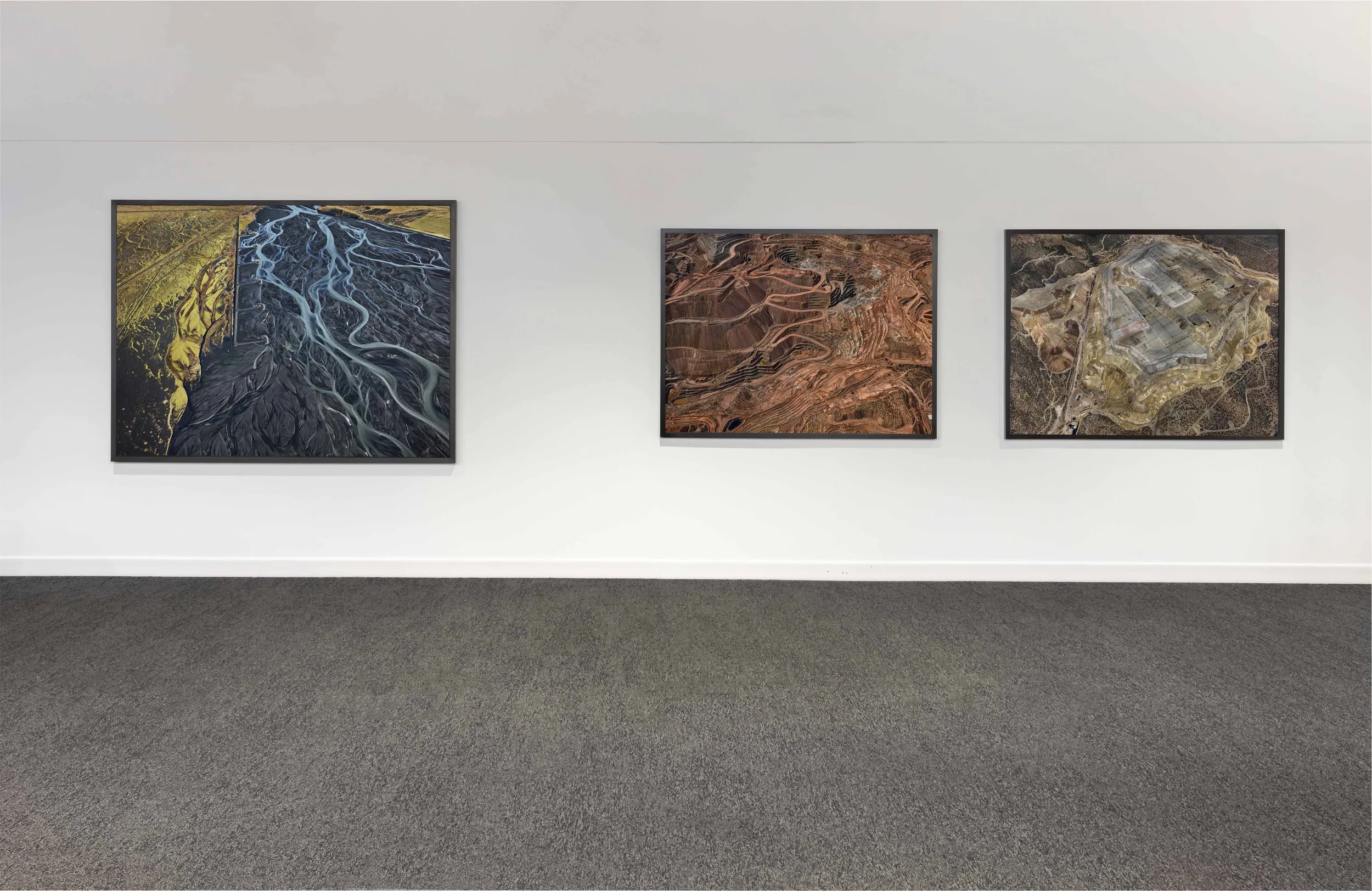 demetriou-art-group_telus-harbour_L3_Burtynsky_Flex Space-03.jpg