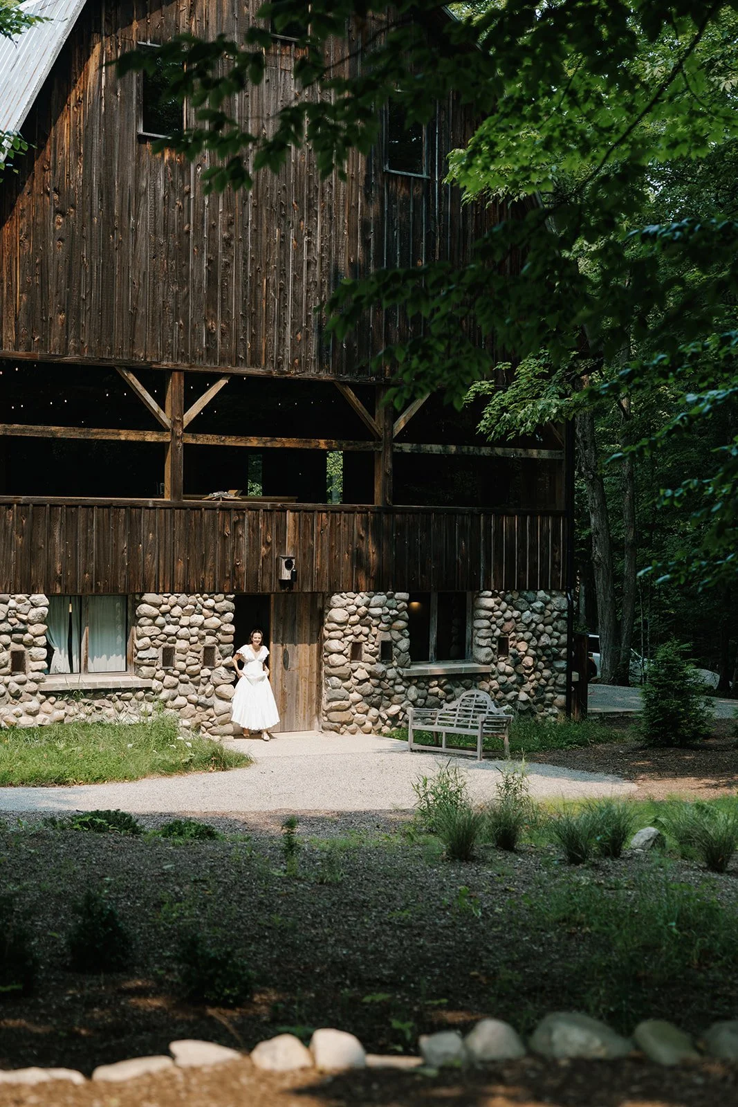 Erika and Jonny Previews-011.jpg