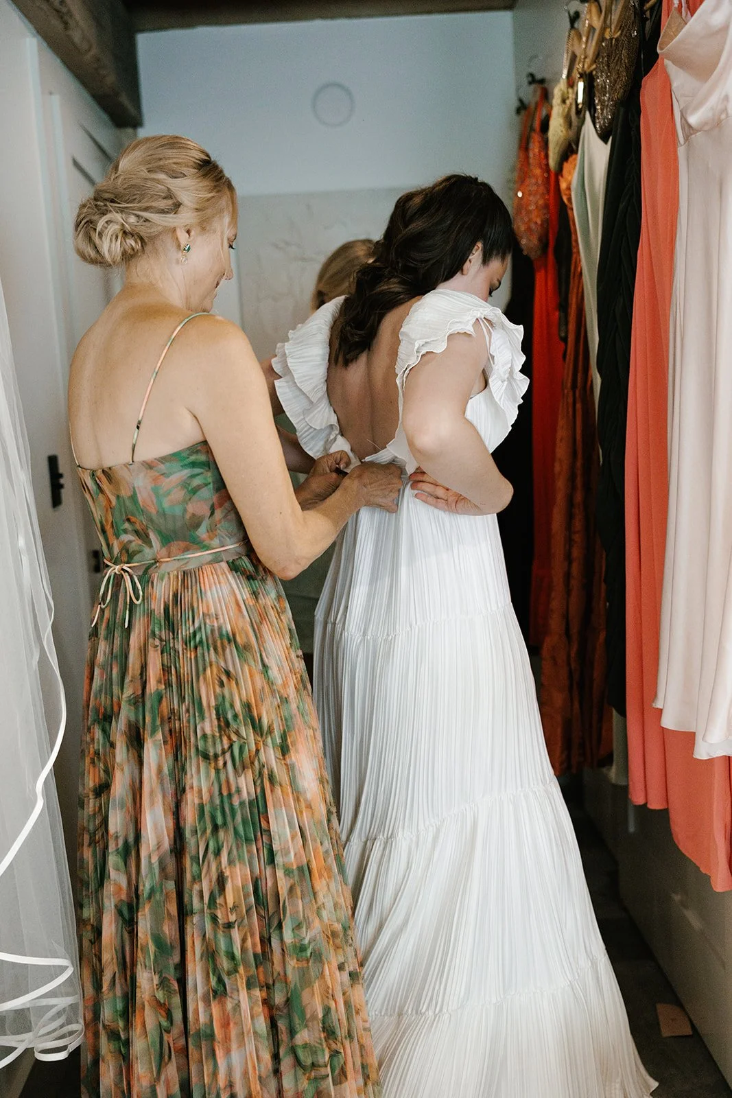 Erika and Jonny Previews-007.jpg