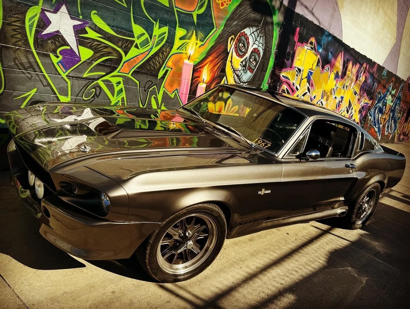 Eleanor is known to cruise thru some colorful parts of San Diego.  Chicano influence is everywhere, were huge fans of the colorful artwork and murals thru out San Diego county 
