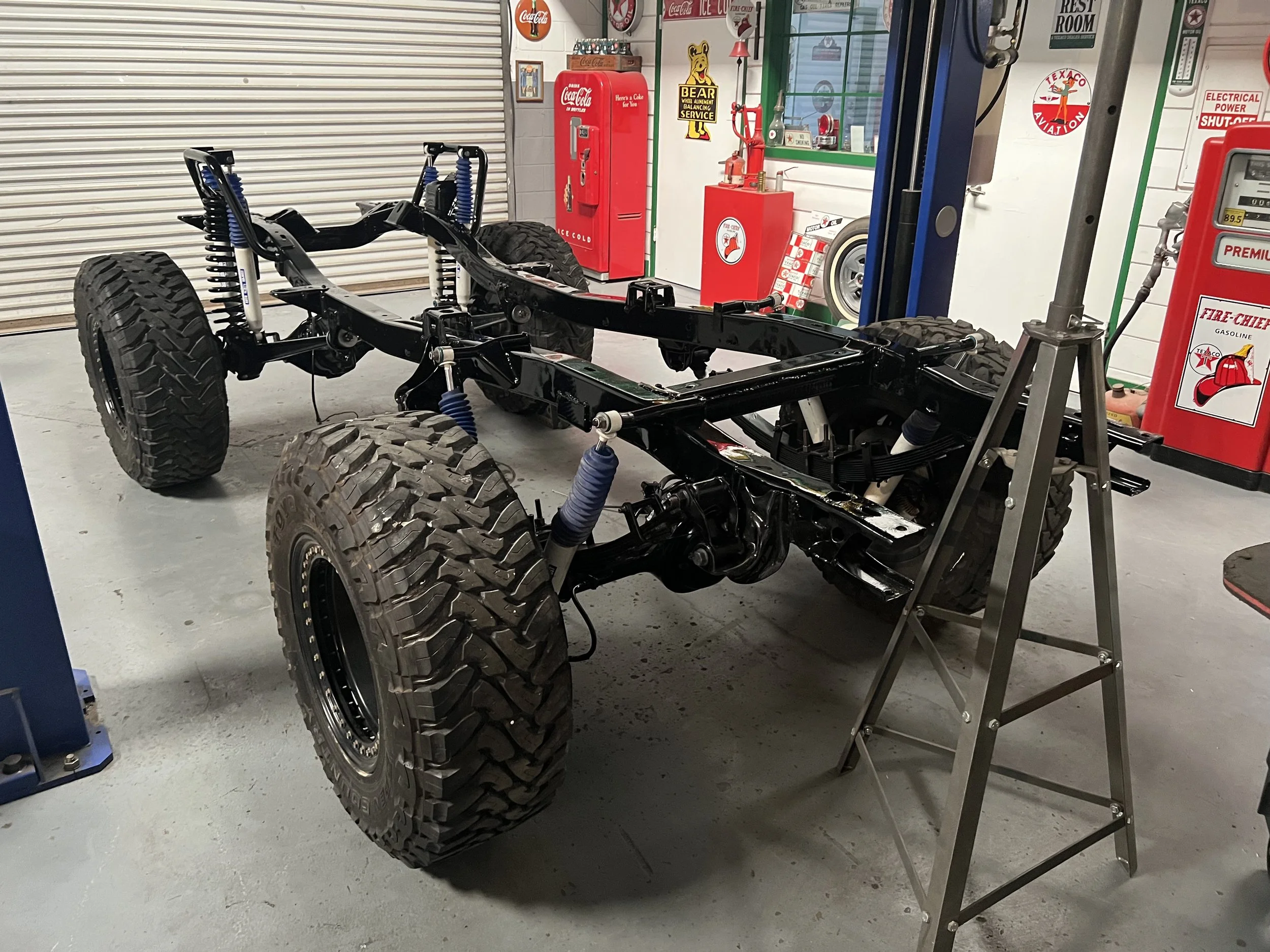 73 Bronco Chassis Featuring Duff Tough Suspension 