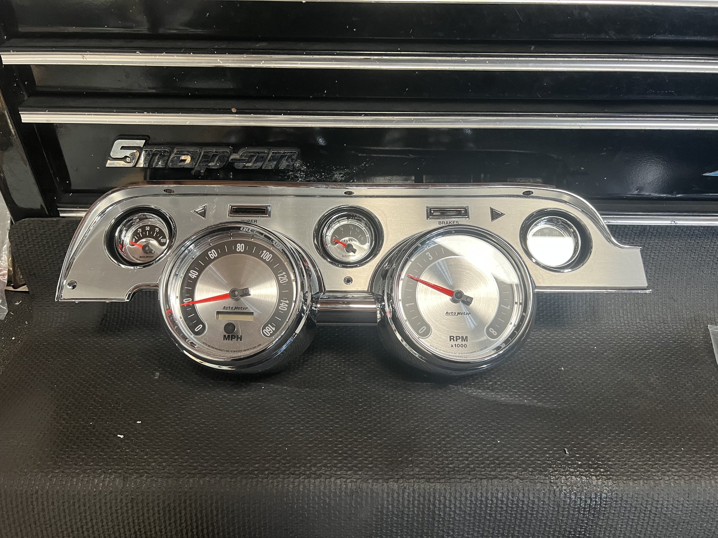 Autometers American Muscle Series fits right at home in this 67 Shelby Deluxe Gauge Cluster