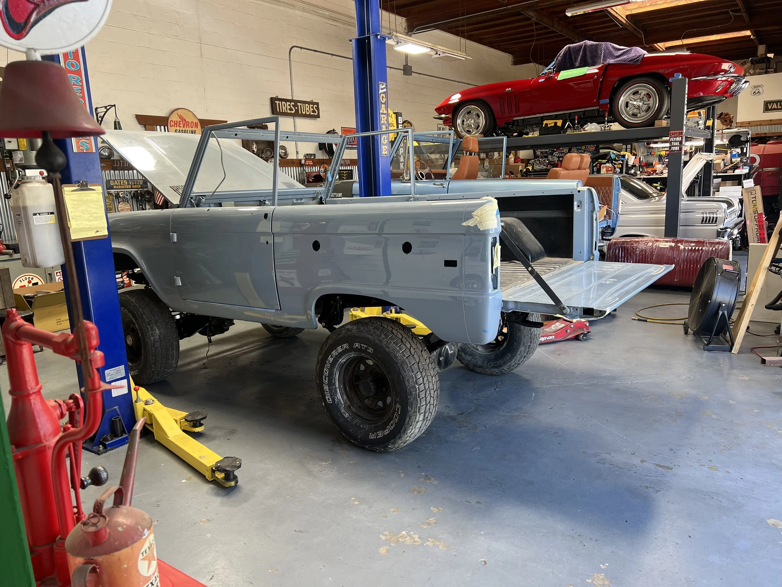 Back on the powder coated chassis, Duff suspension installed ready to go to our sister shop. 