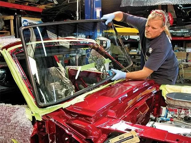 mdmp_0808_15_z+dynacorn_project+windshield.jpg