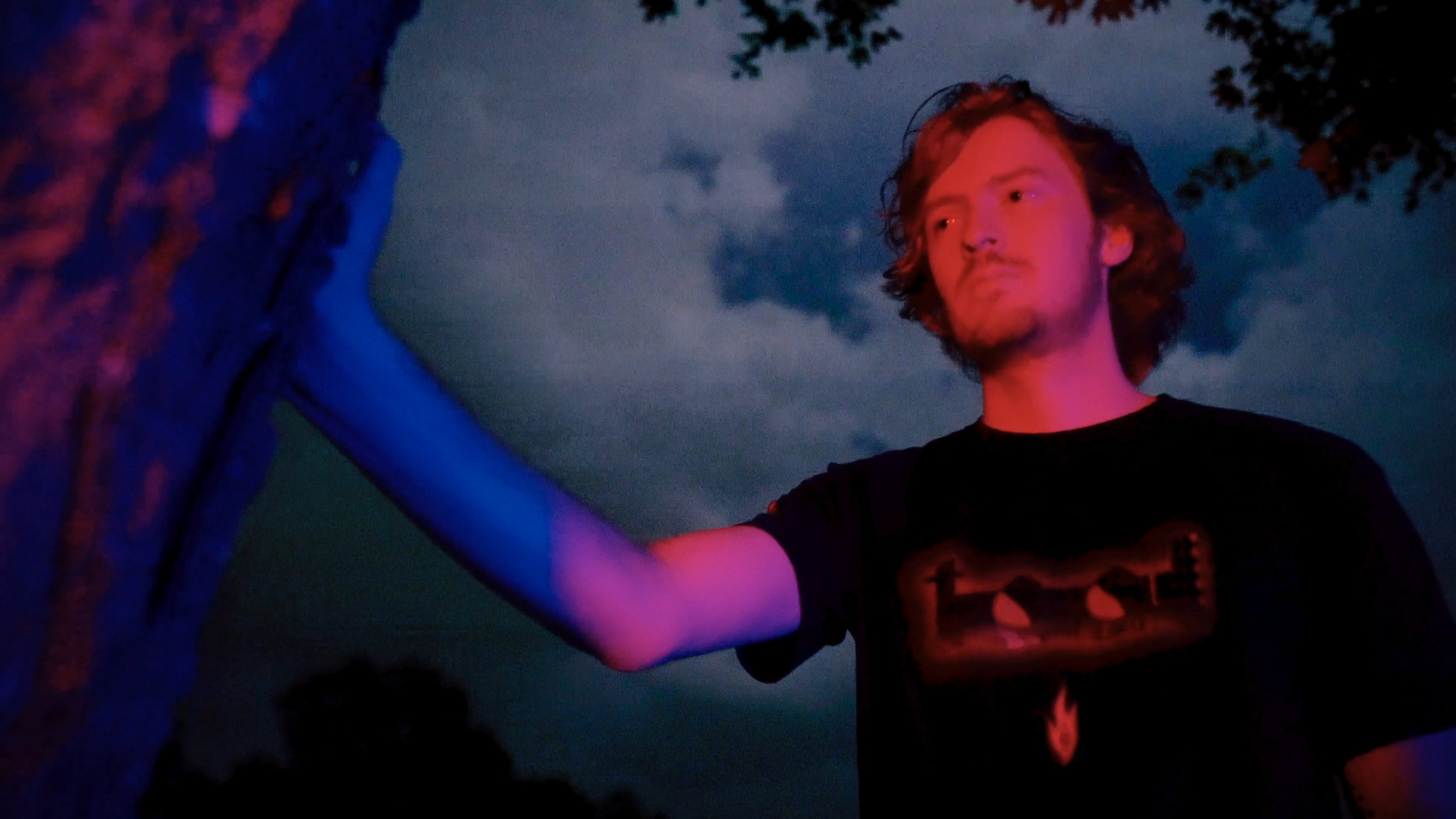 A screenshot from the music video for "Arvil - Cosmos"