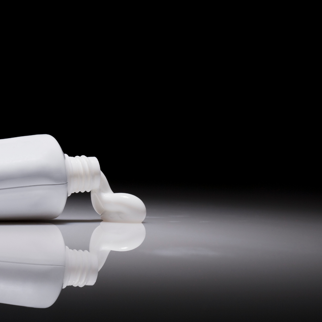 Toothpaste With Wholesome Ingredients // Non-Toxic Toothpaste options