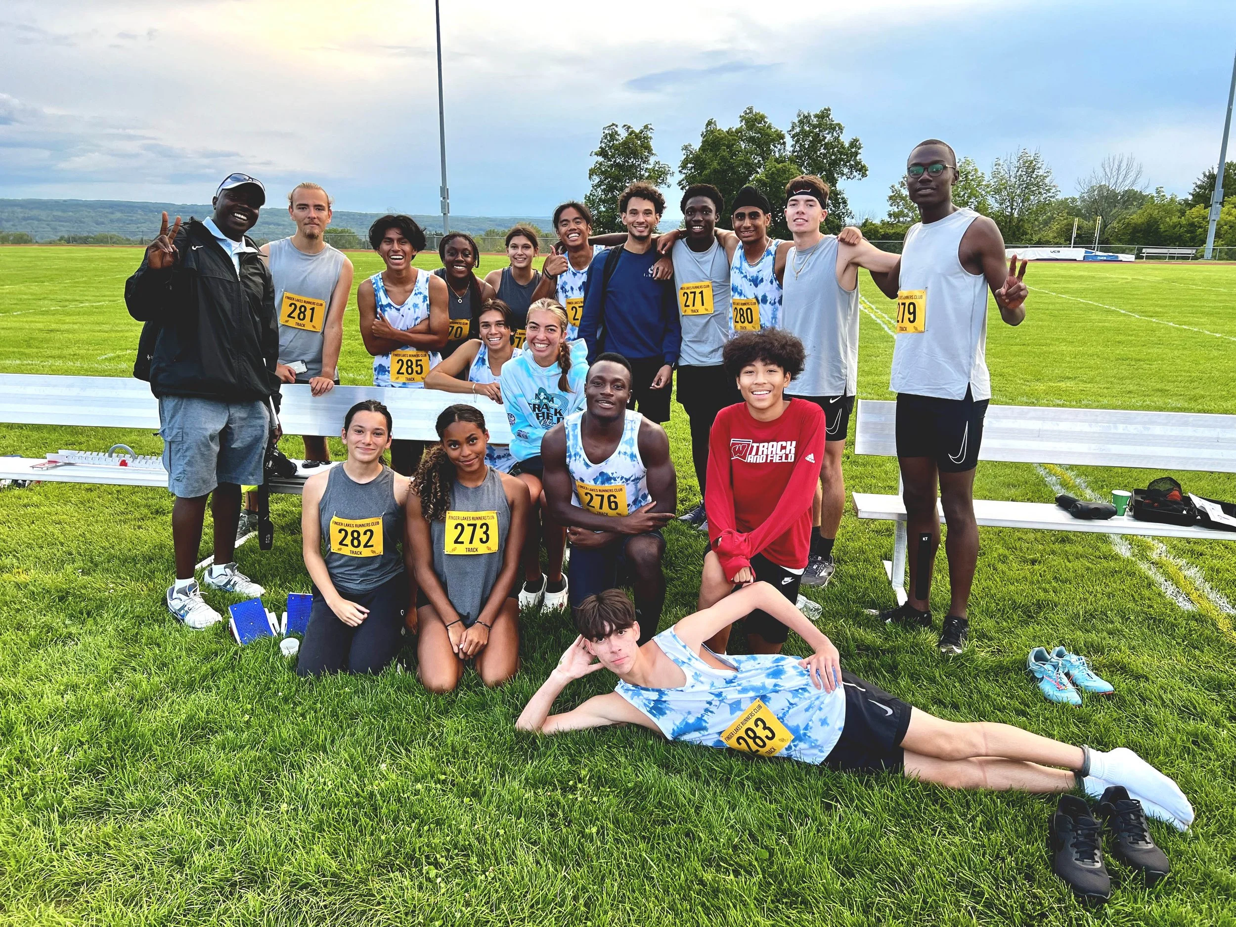 Summer camp team pic FLRC meet 8-16-2022.jpg