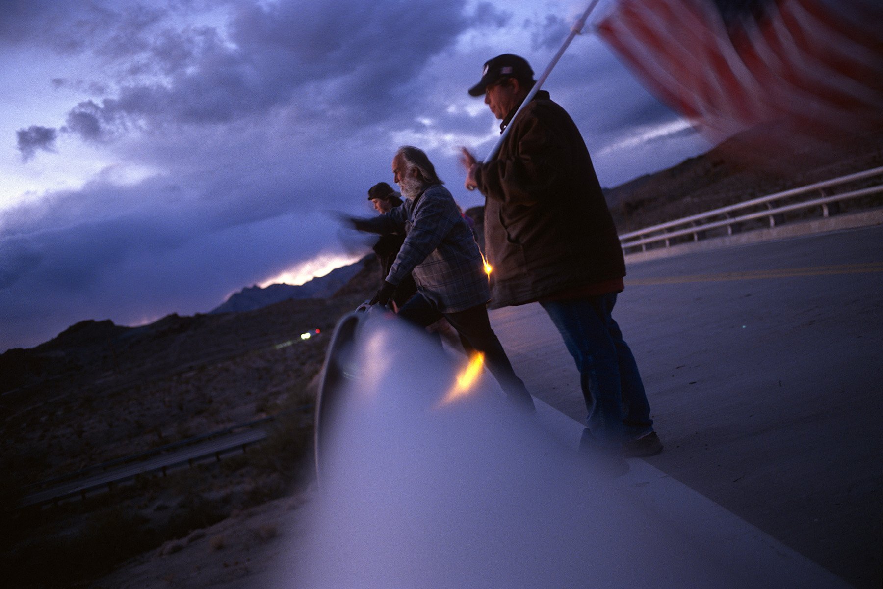 Trucker supporters on overpass — Kingman, Arizona