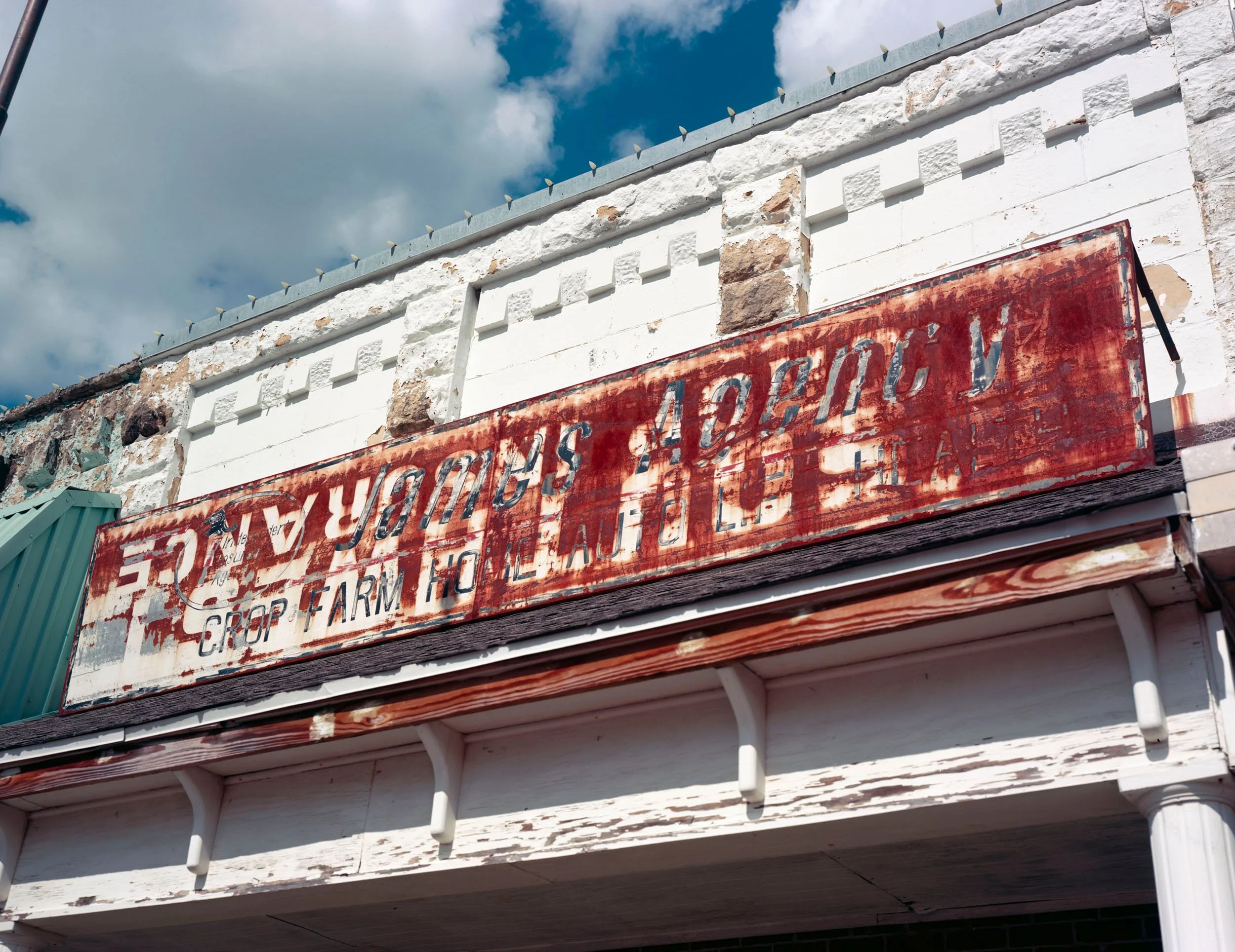 Closed store sign, Honey Grove, Texas