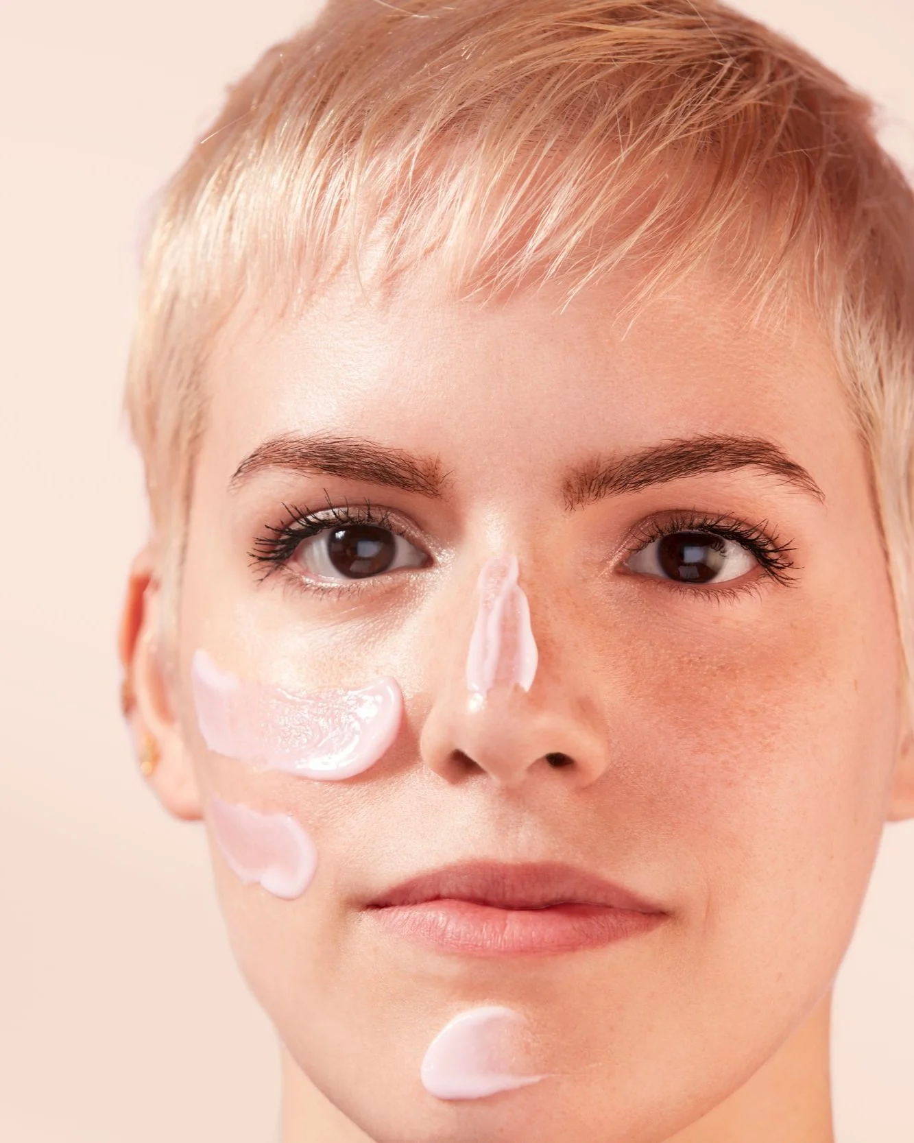 22_PH_BEAUTY_MODEL_VCRM_BEAUTY%2BTEXTURE_V2.jpg
