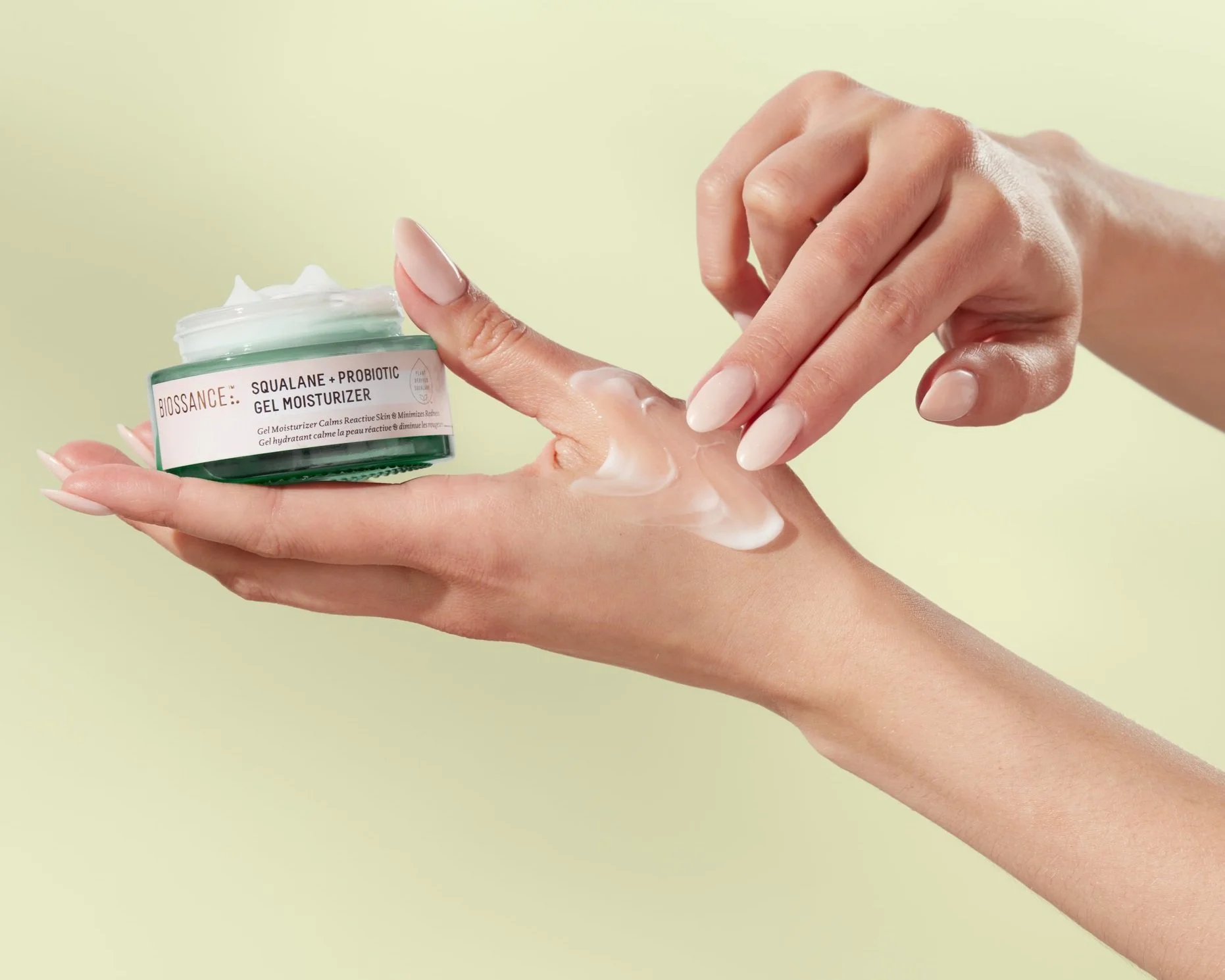 23_PH_BEAUTY_PROBIOTIC_HAND%2BTEXTURE_V2.jpg