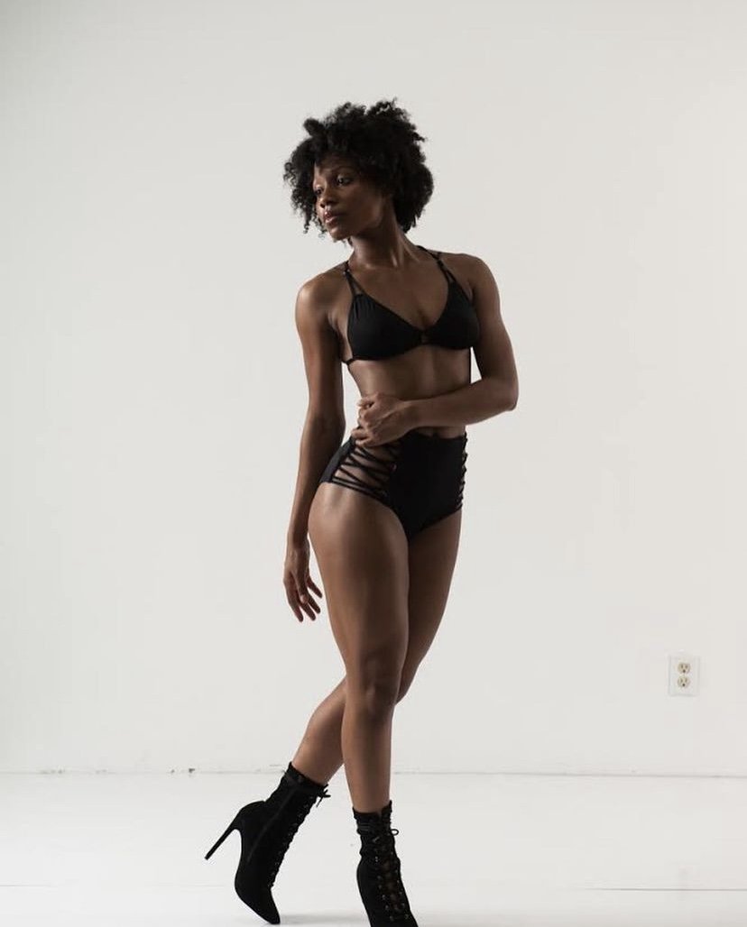 Jazmyn Thomas - Heels