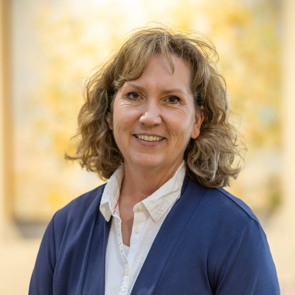 A portrait of Lisa Brown