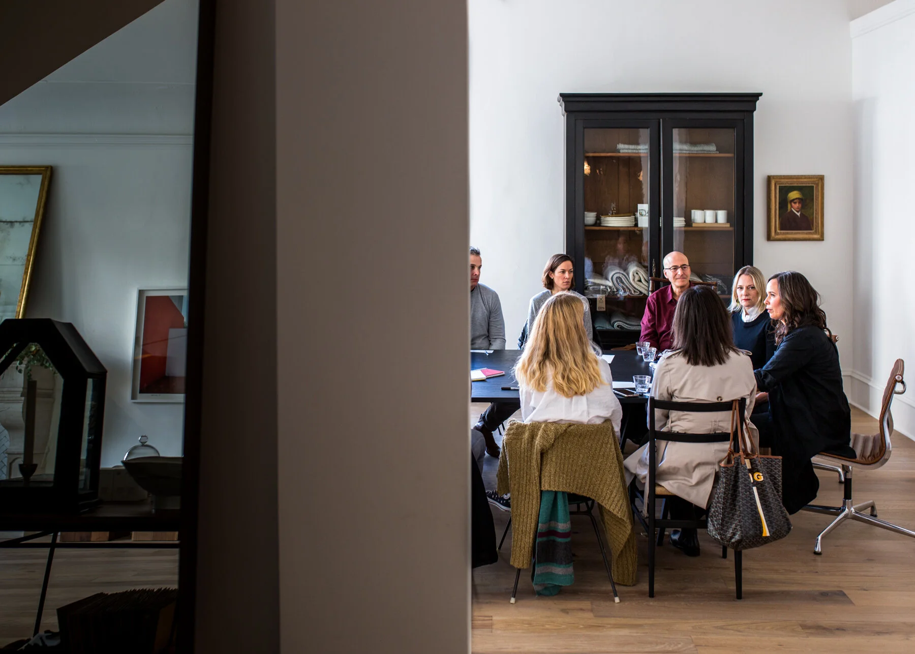 parenting-workshop-participants-large-table.jpg