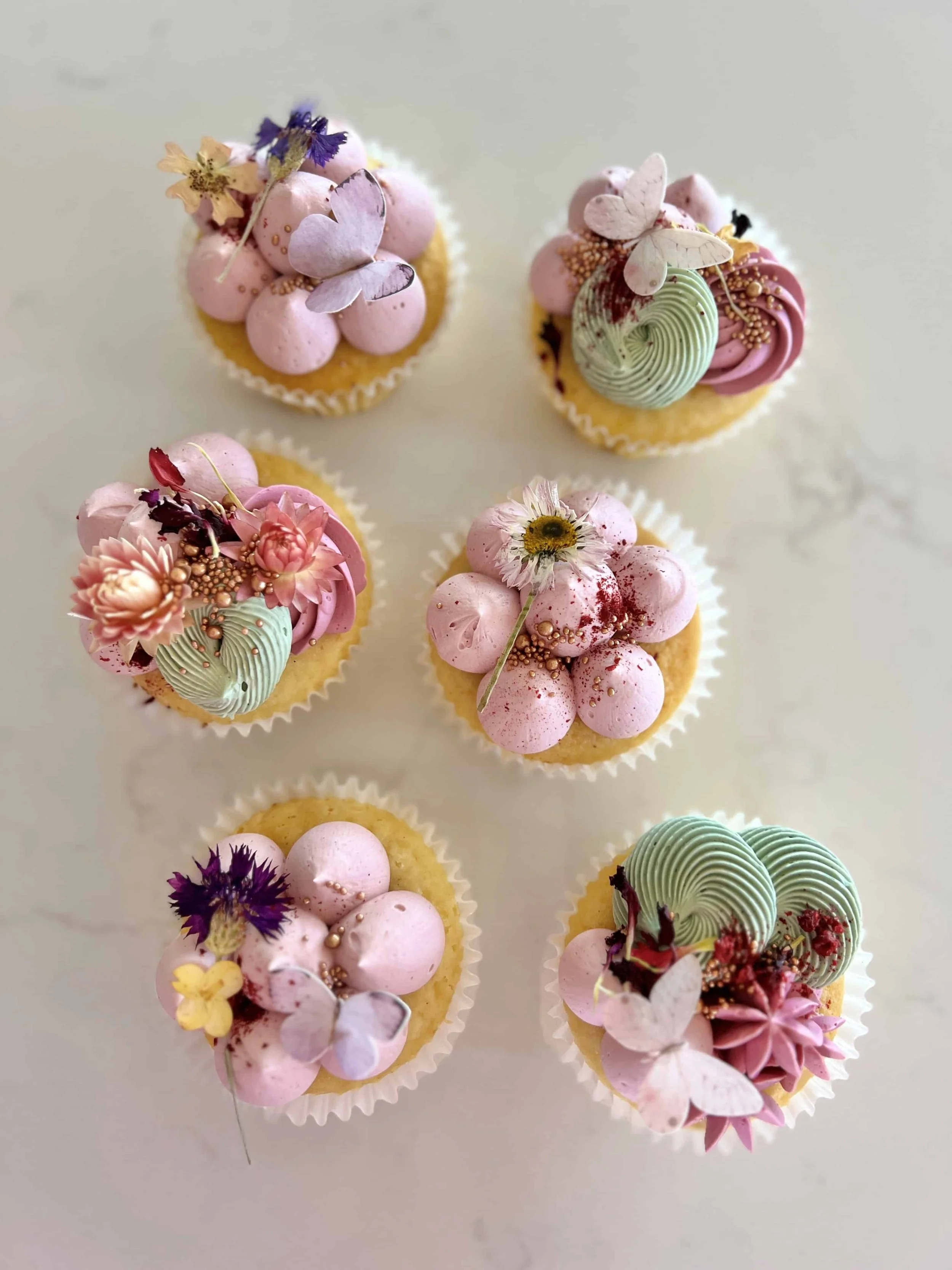 Toowoomba Carnival of Flowers Cake Decorating Class — Cas' Cakery