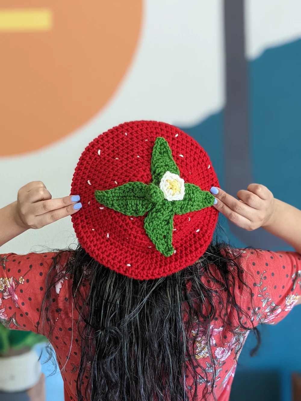 Crochet Strawberry Beret — Girl On Arts display picture 2