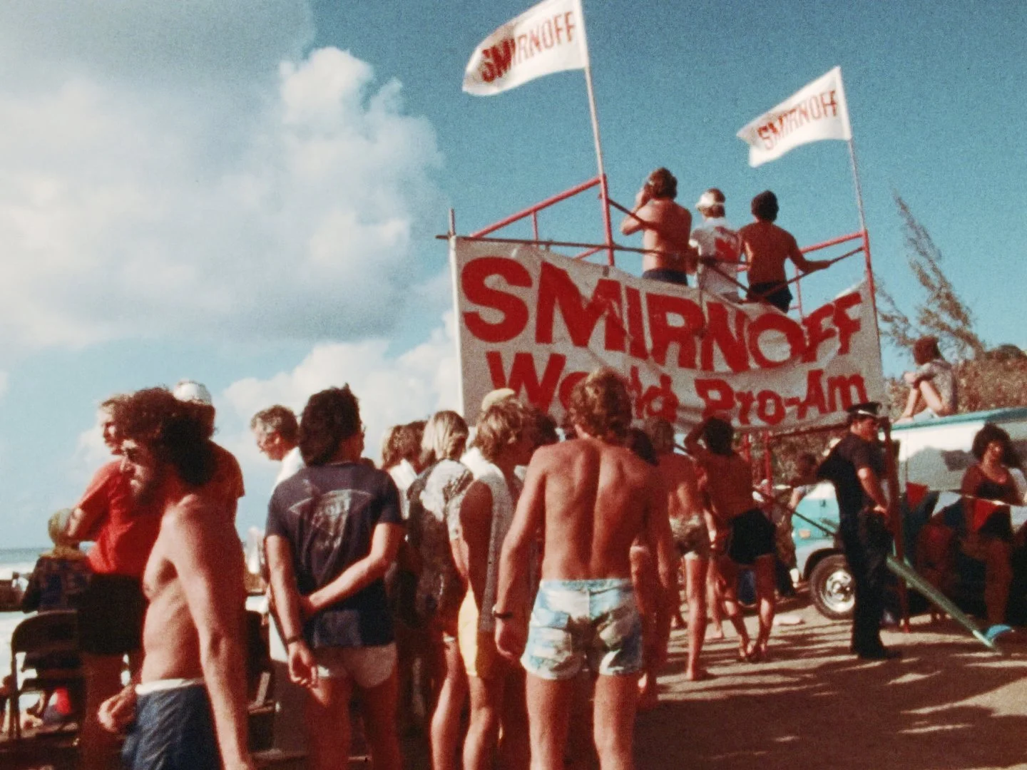 Big Waves, Big Boards &amp; Big Crowds (’75 Smirnoff World Pro-Am)