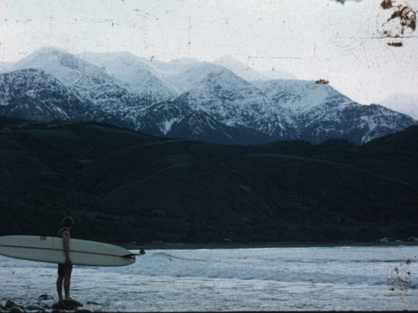 Snowy Peaks, Icy Breaks